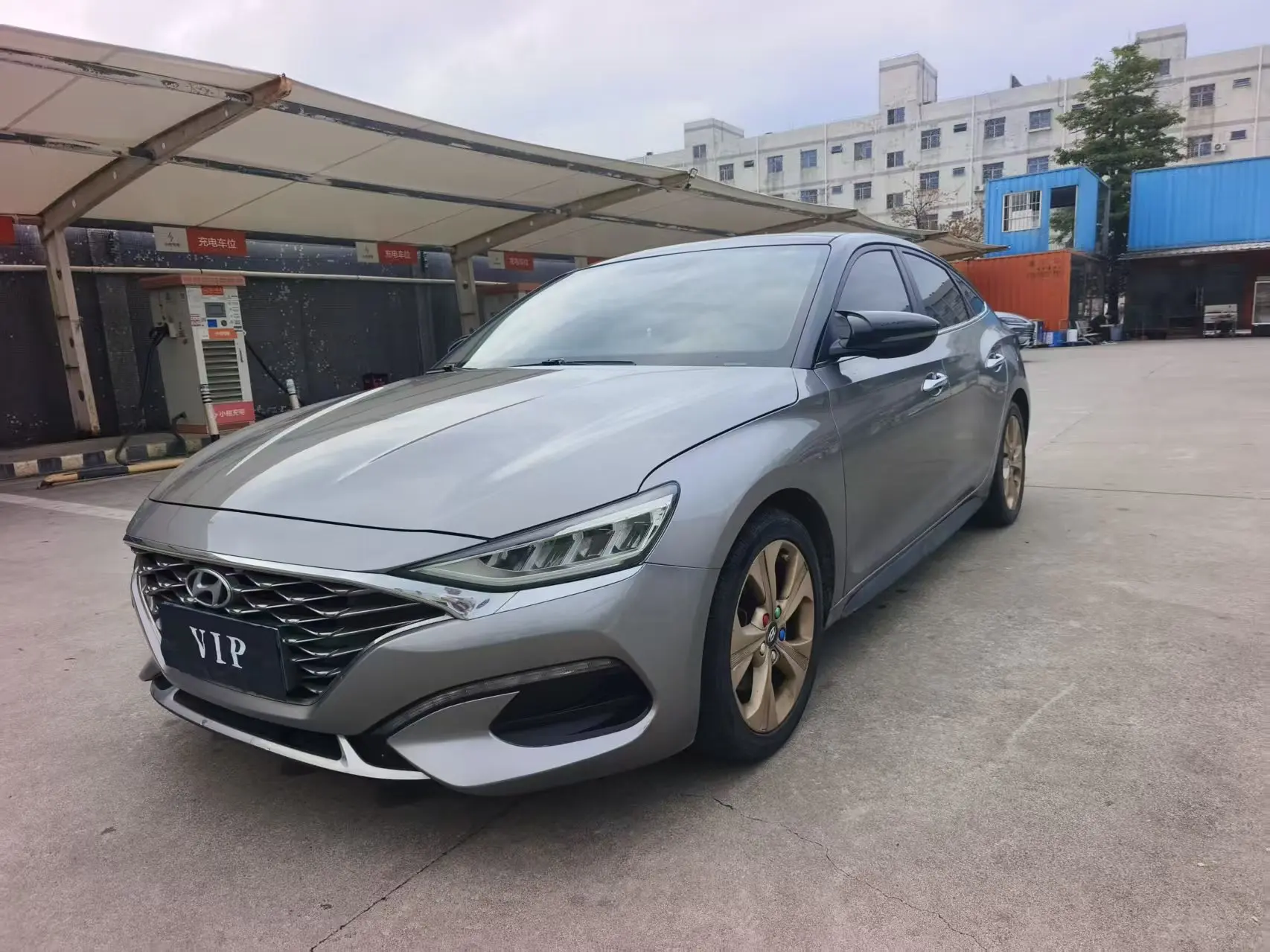 Hyundai Lafesta
