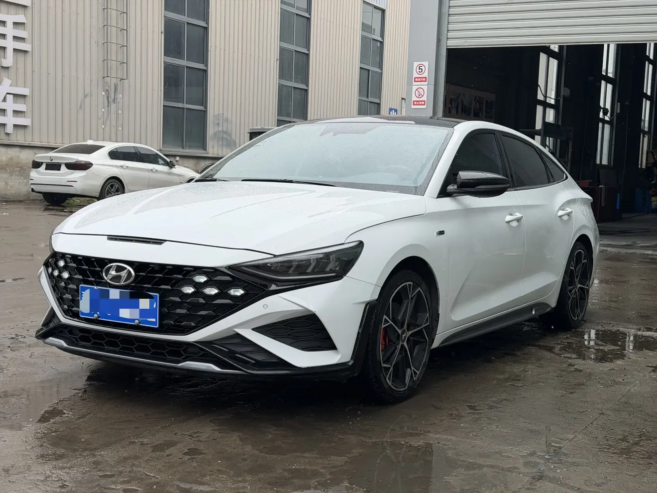 Hyundai Lafesta