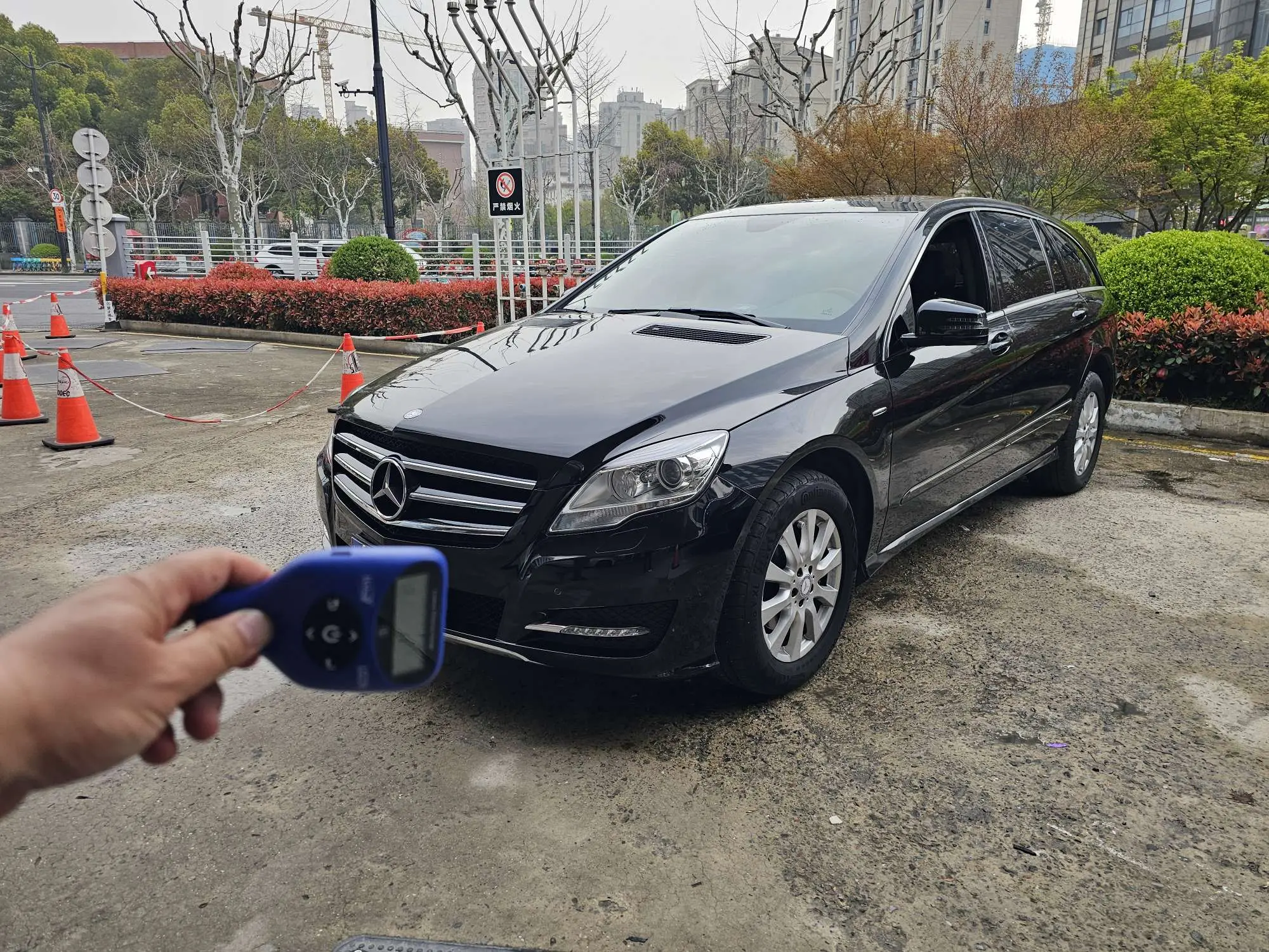 Mercedes-Benz R-Class