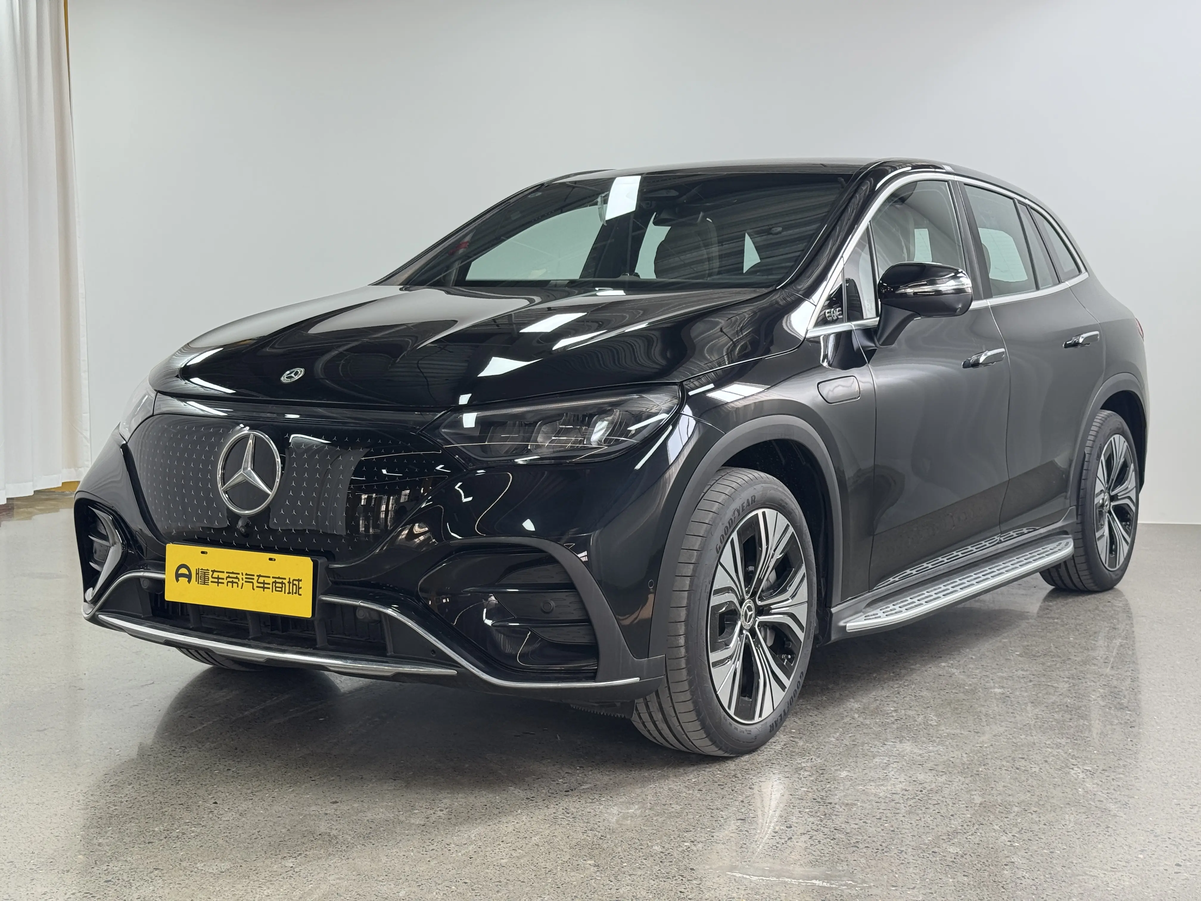Mercedes-Benz EQE SUV