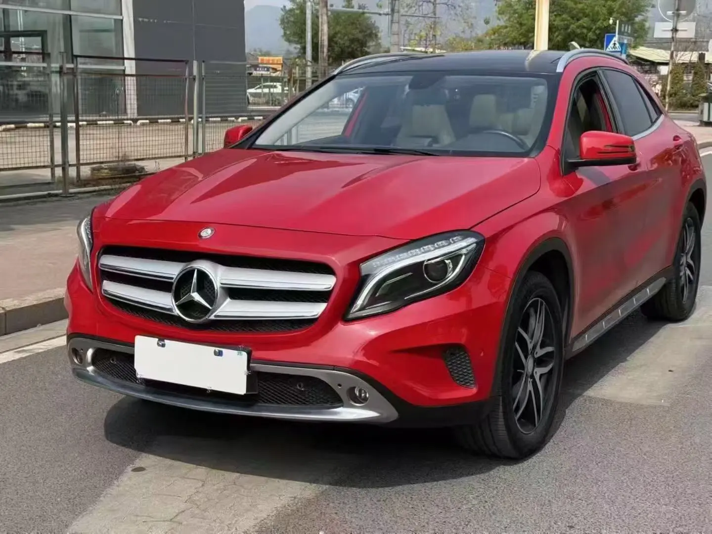Mercedes-Benz GLA