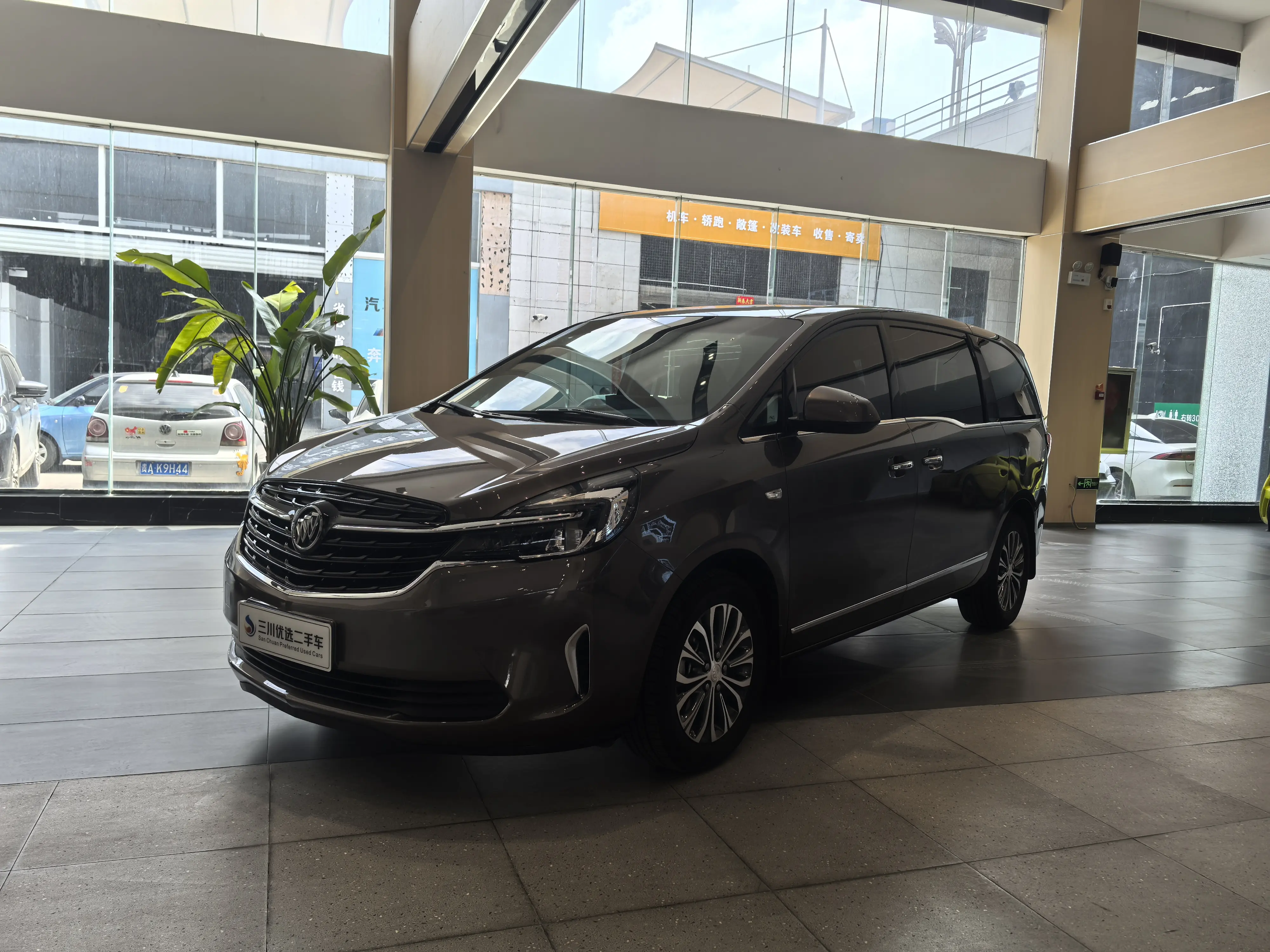 Buick GL8
