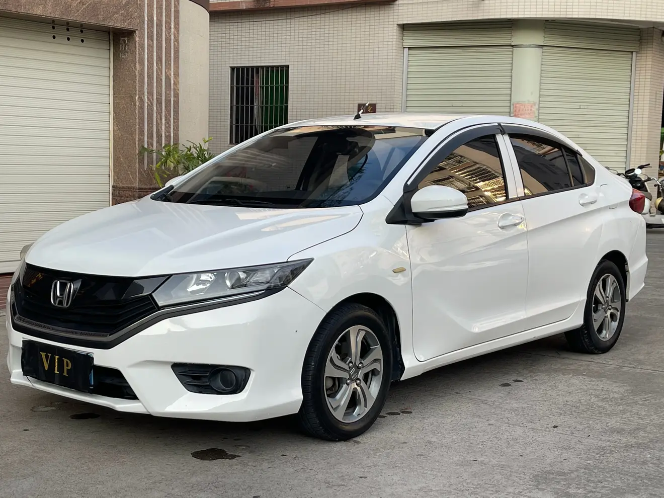 Honda Gray
