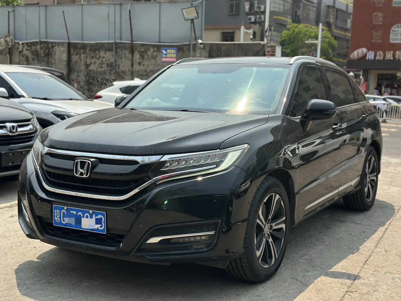 Honda UR-V