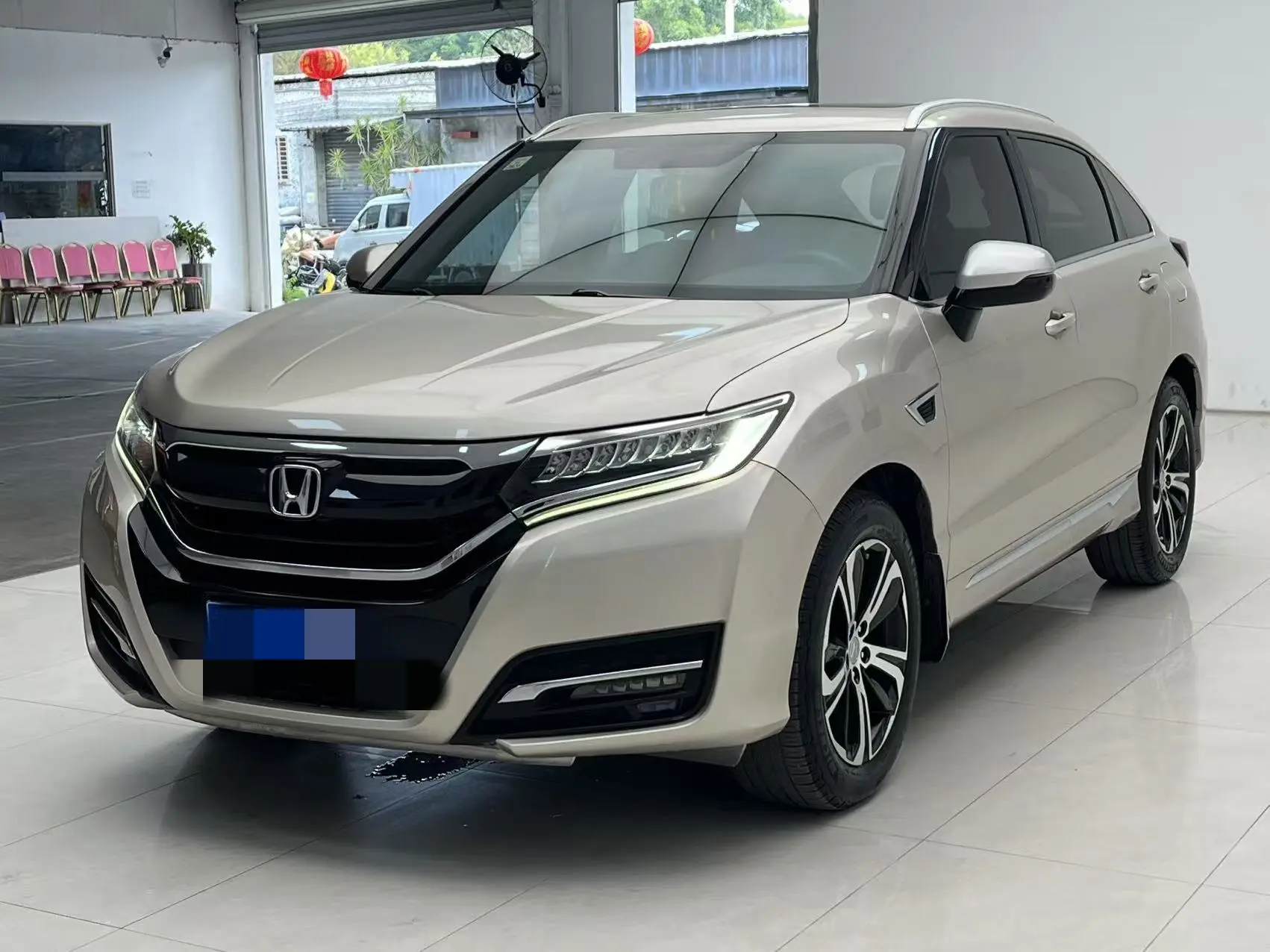 Honda UR-V