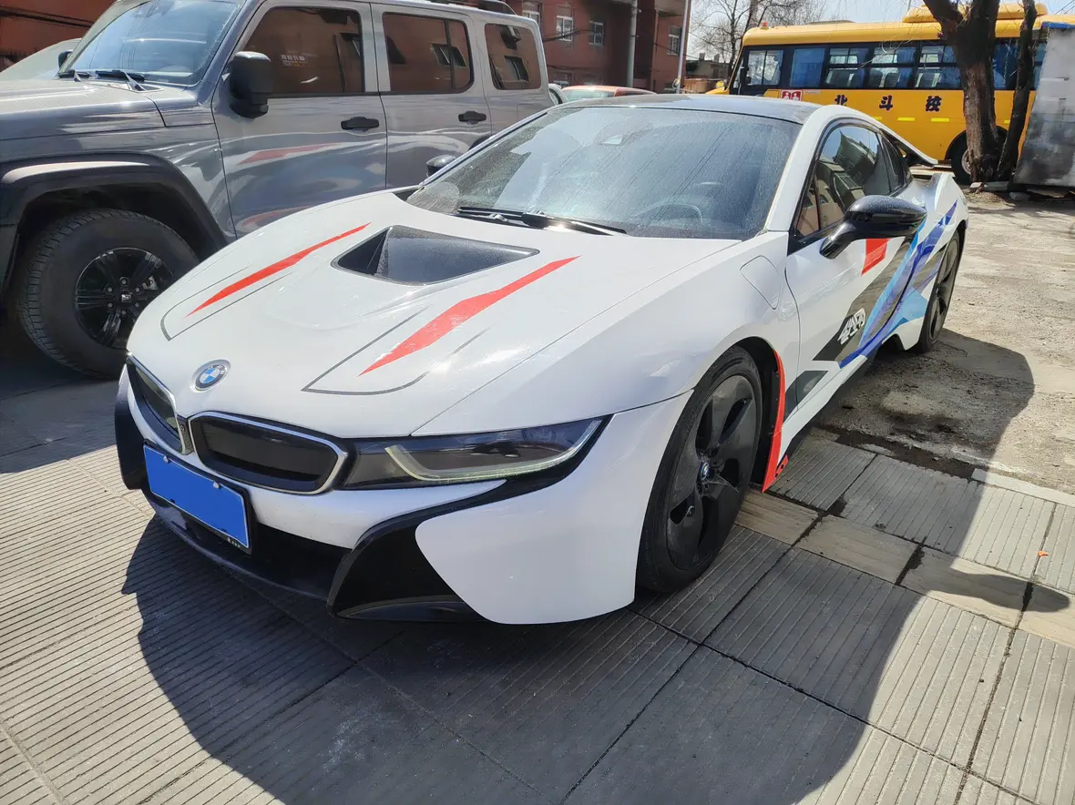 BMW i8