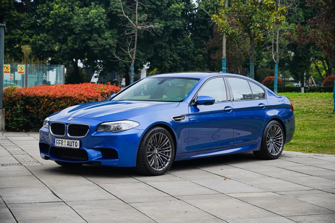 BMW M5