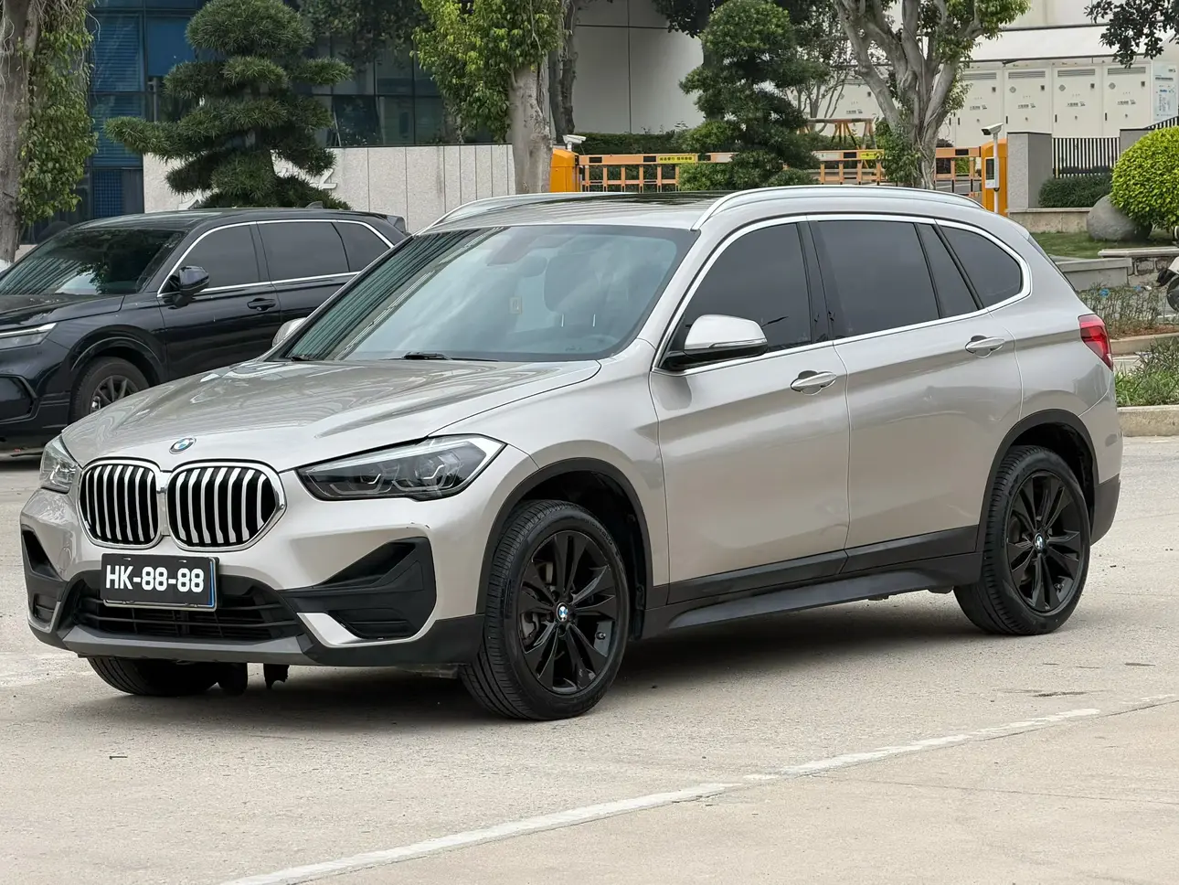BMW X1
