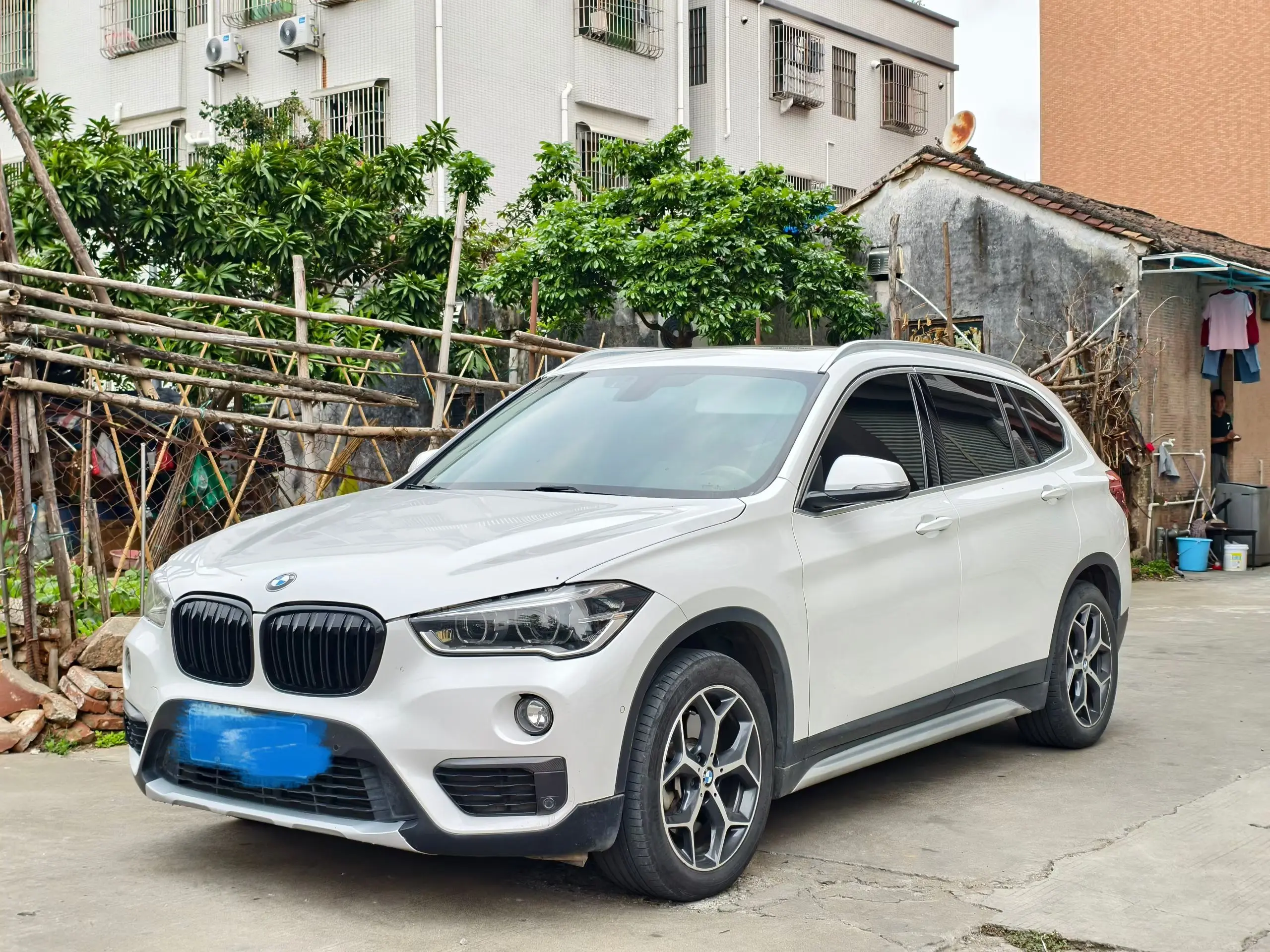 BMW X1
