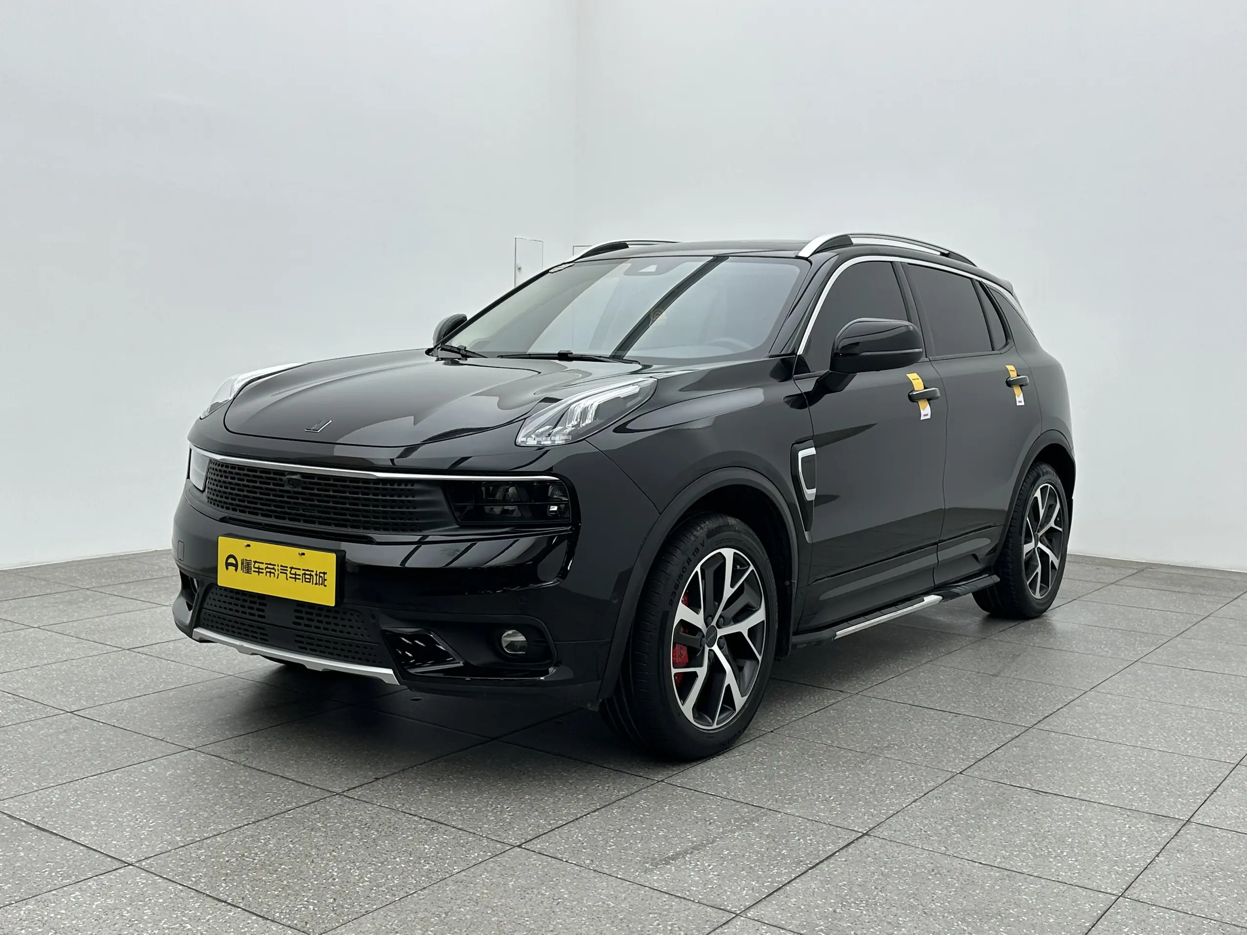 Lynk & Co 01 EM-P
