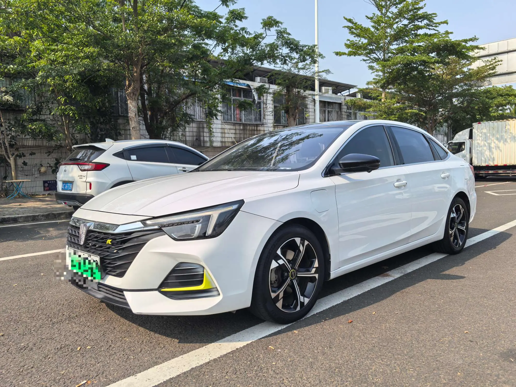 Roewe ei6 MAX