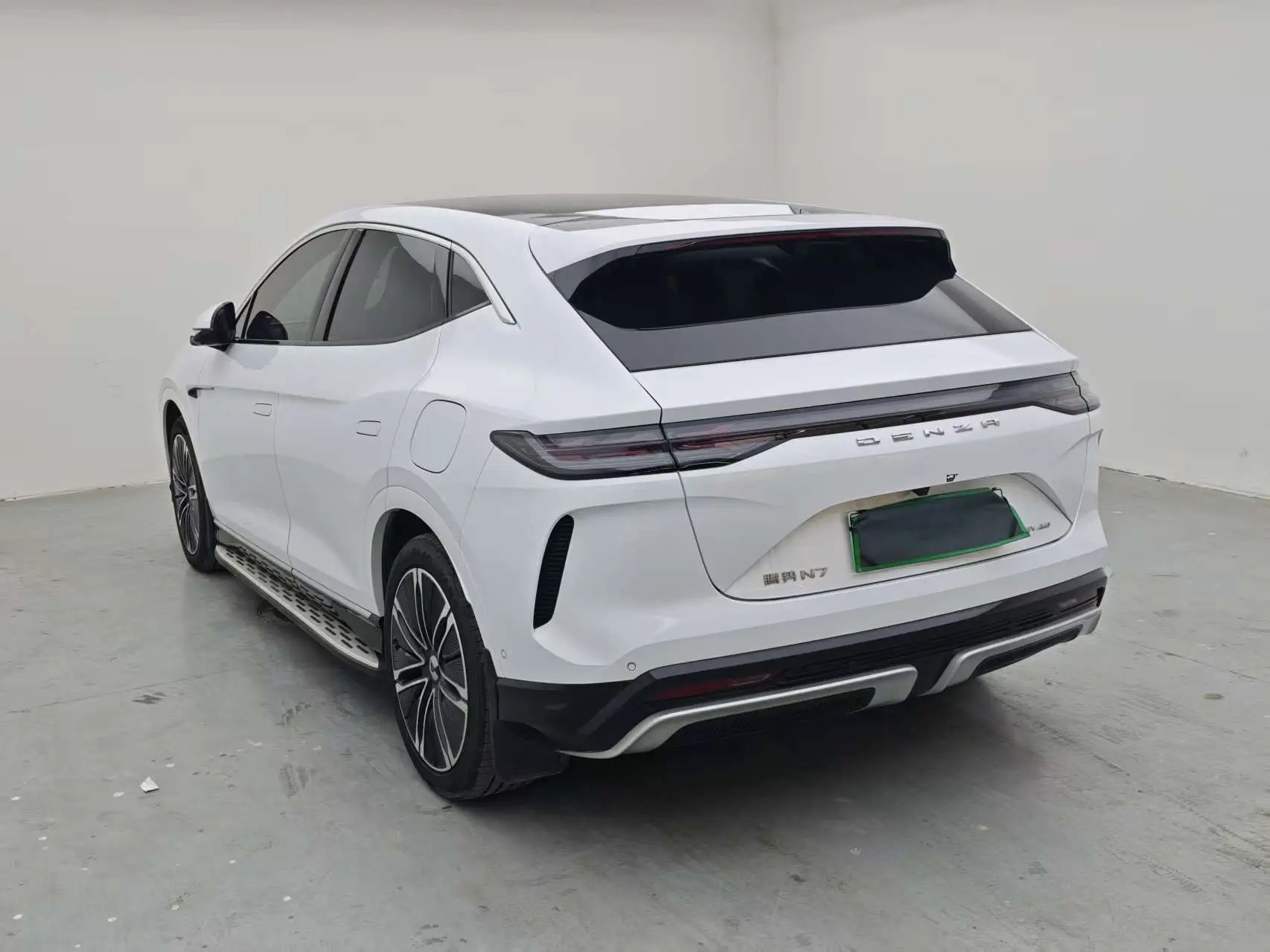 Denza N7