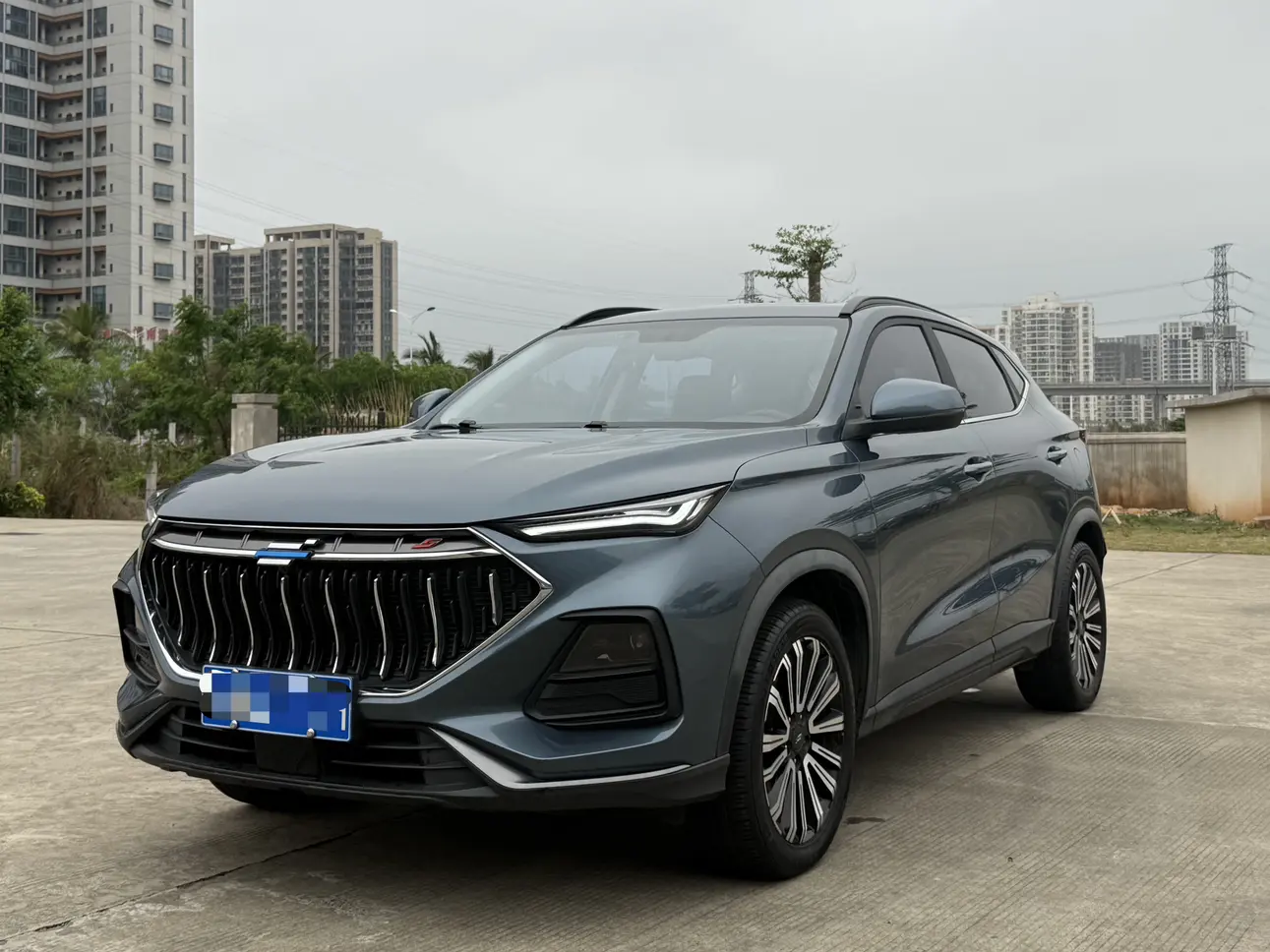 Oshan Changan Auchan X5