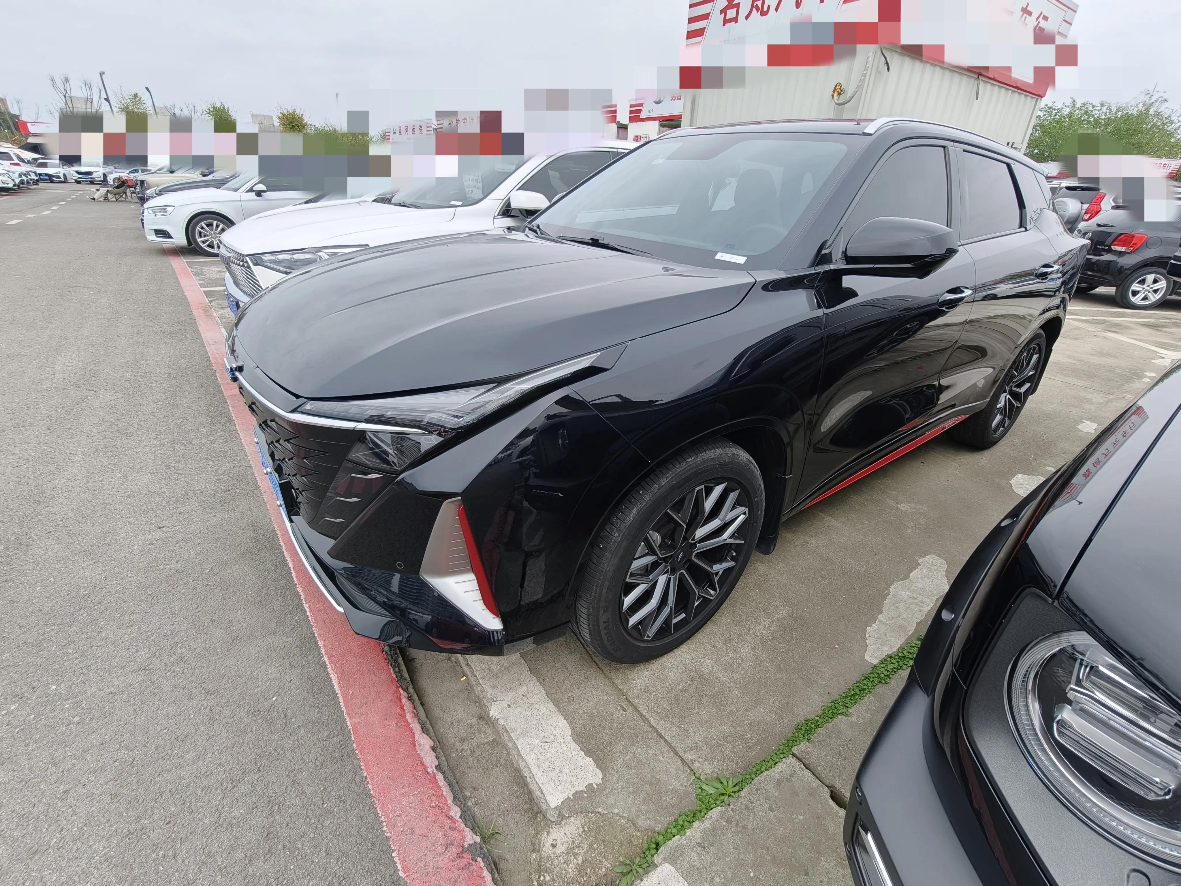 Oshan Changan Auchan Z6