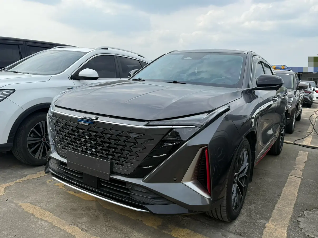 Oshan Changan Auchan Z6