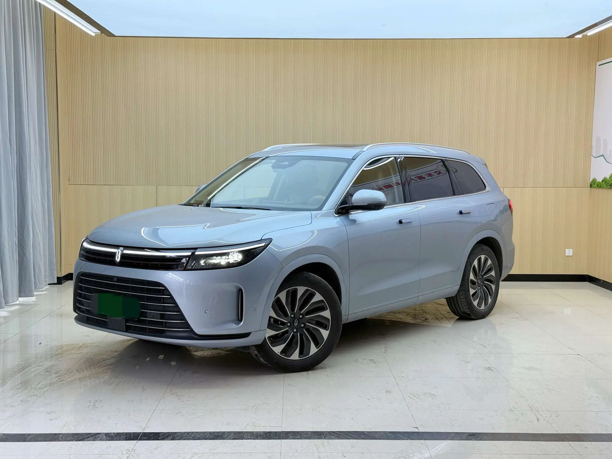 AITO M7