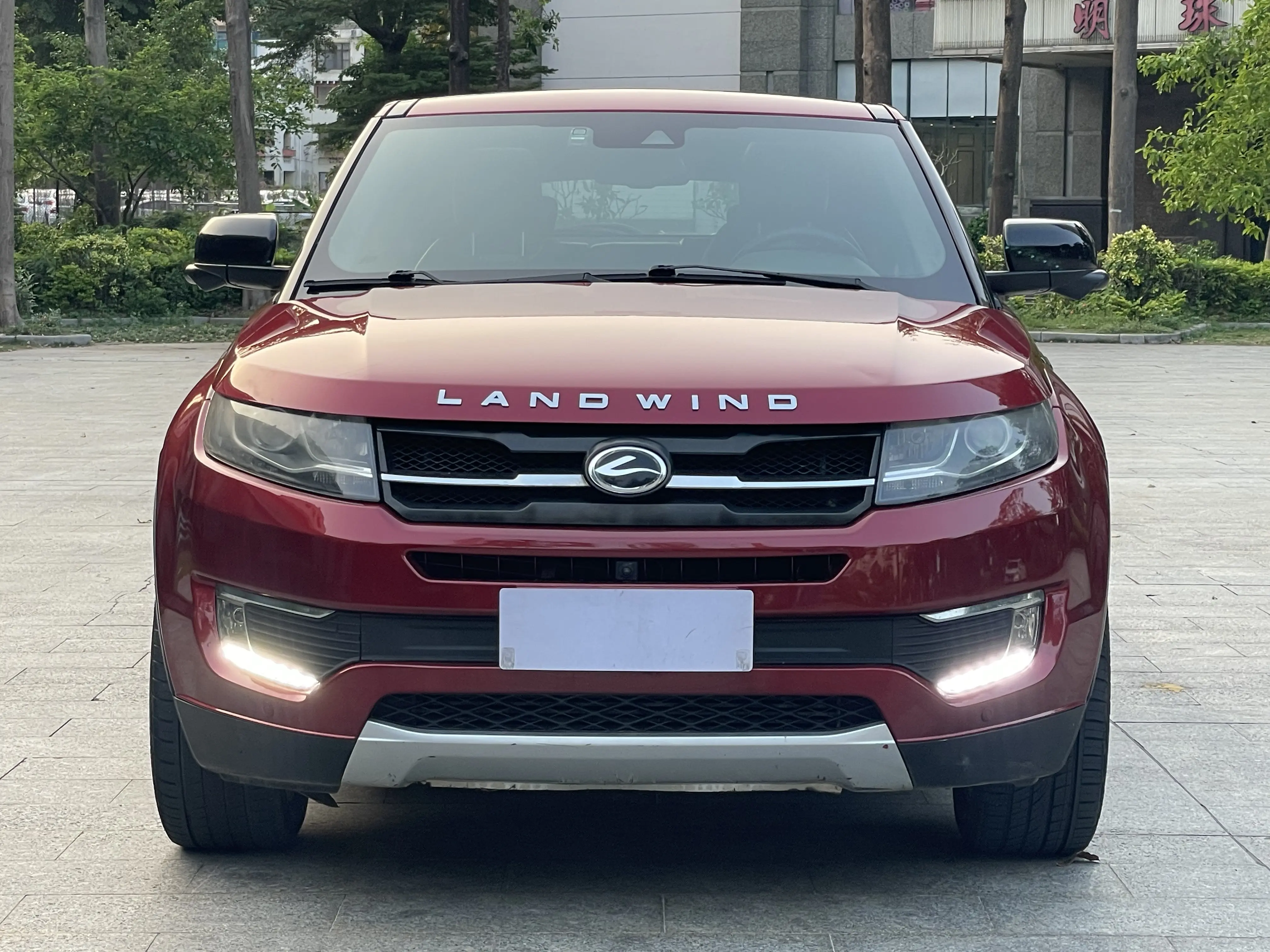Lu Feng Landwind X7