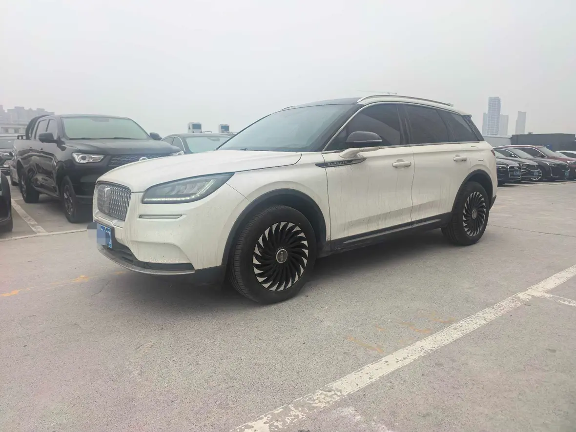 Lincoln Adventurer