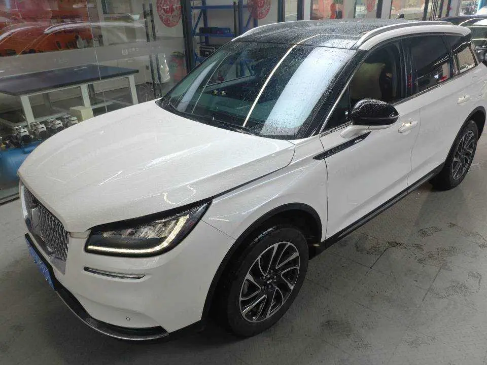 Lincoln Adventurer