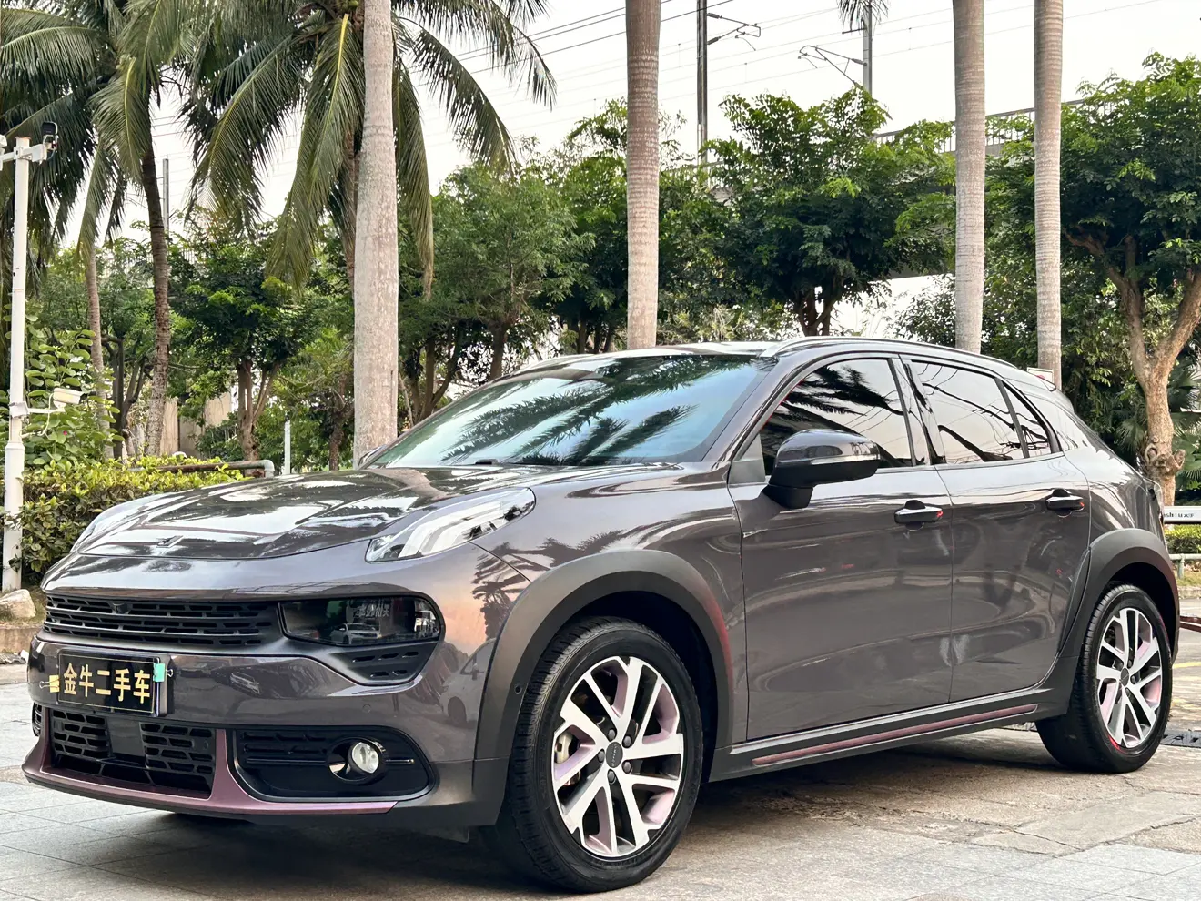 Lynk & Co 02