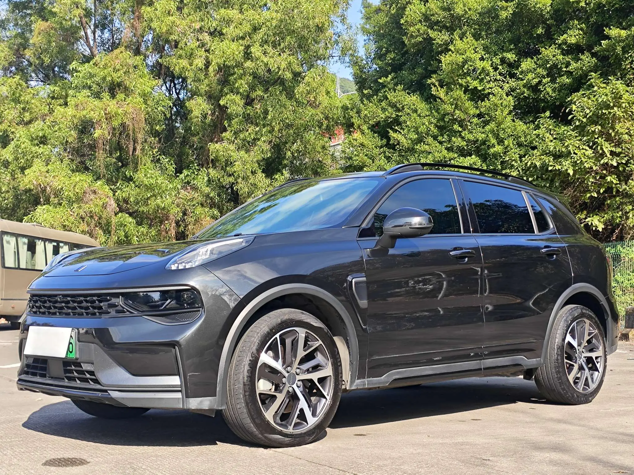 Lynk & Co 01 EM-P