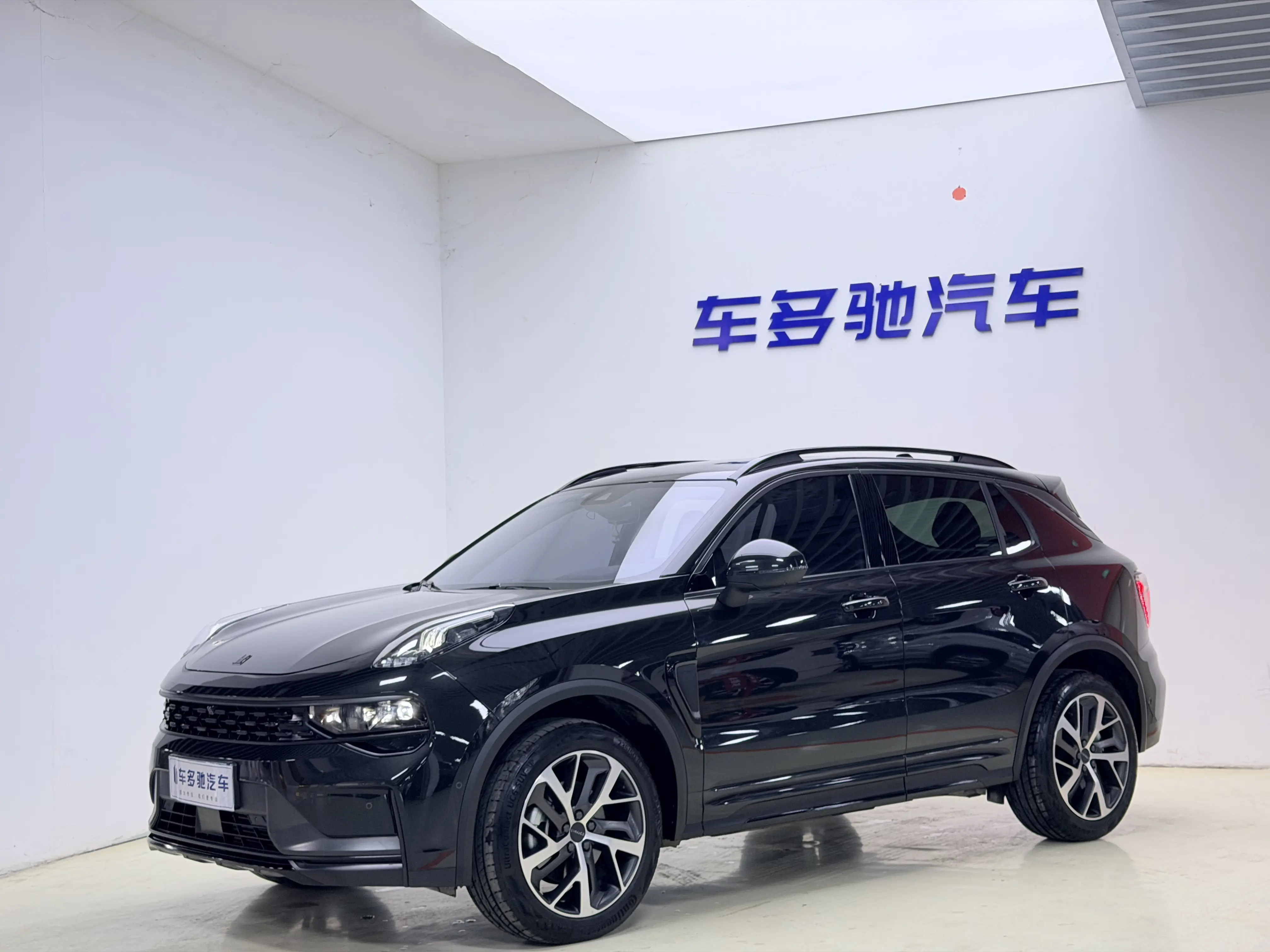 Lynk & Co 01