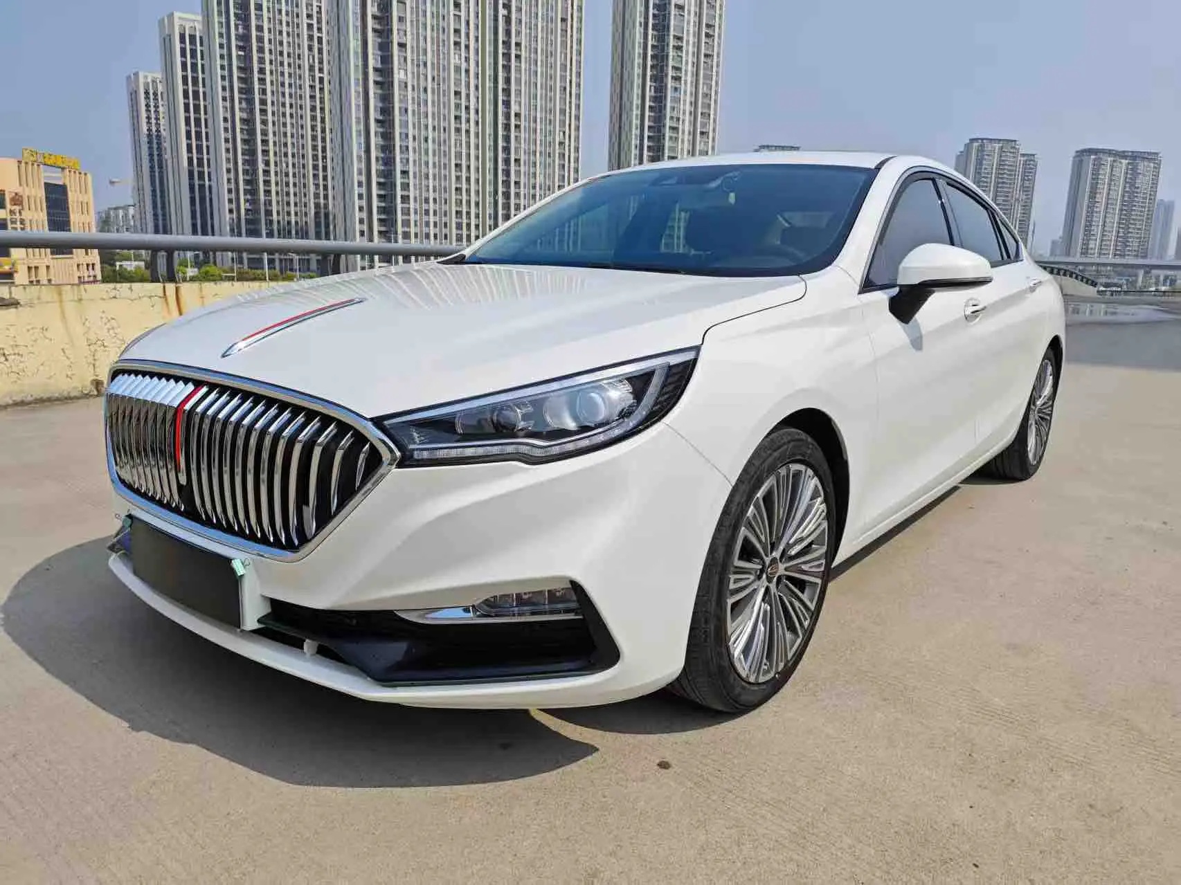 Hongqi H5 classic