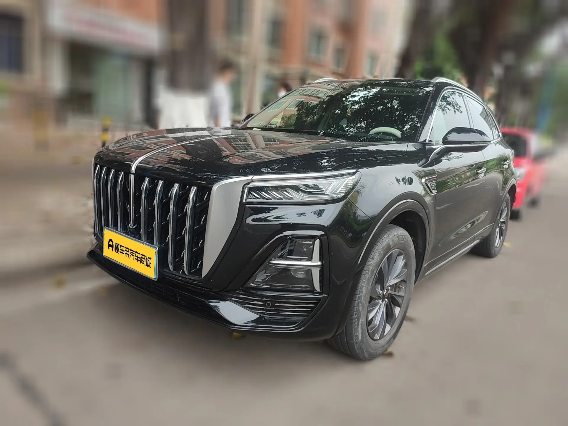 Hongqi HS5
