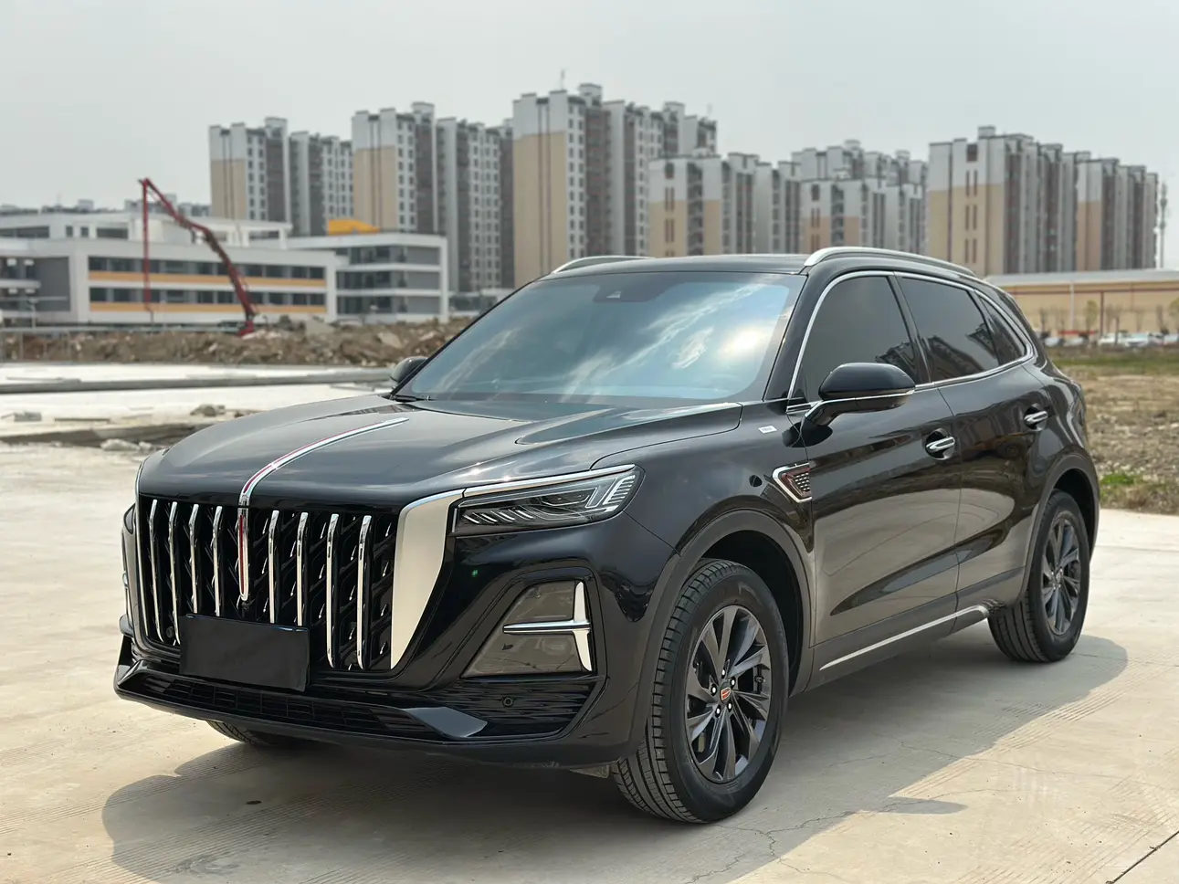 Hongqi HS5