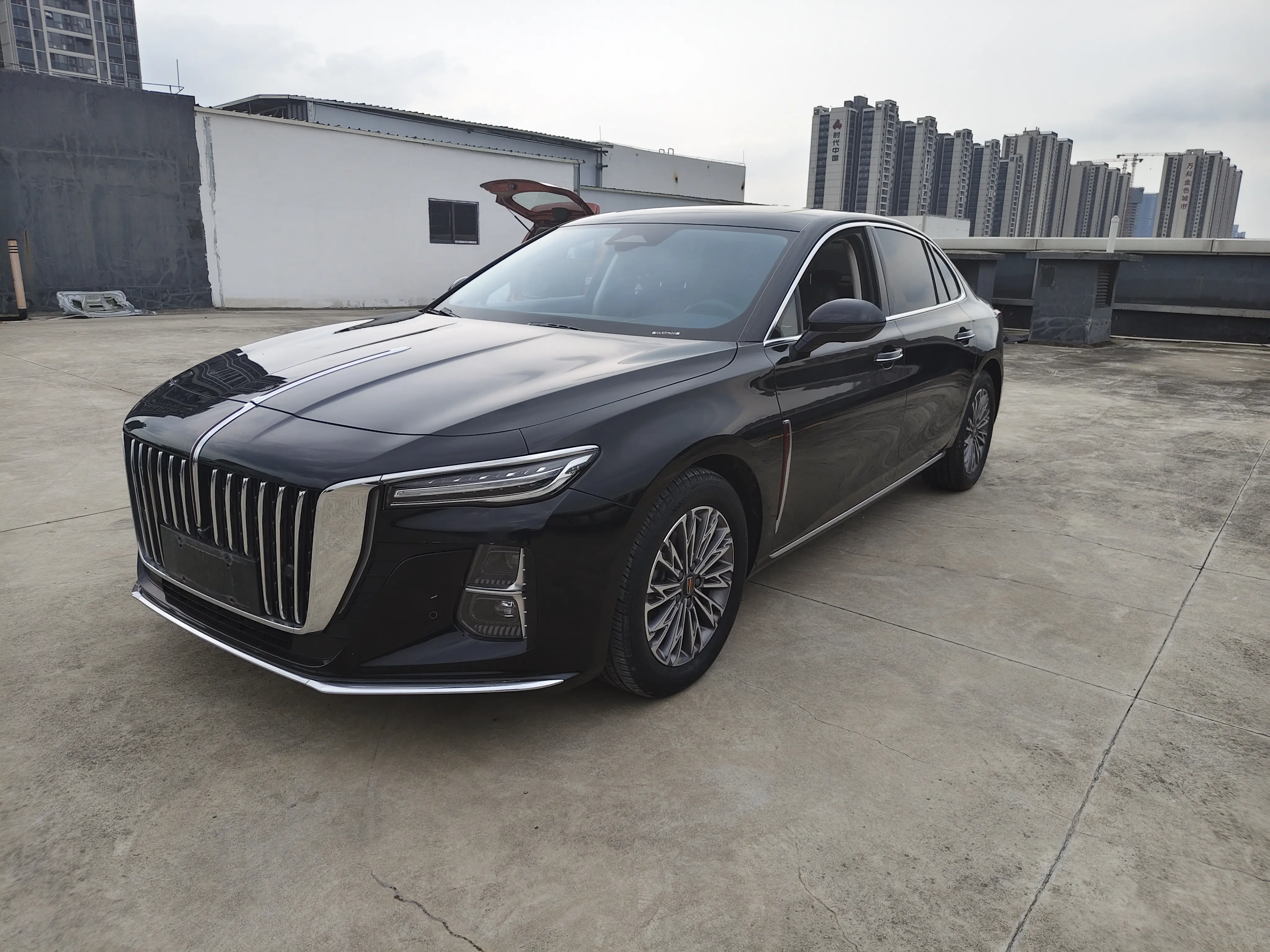 Hongqi H5