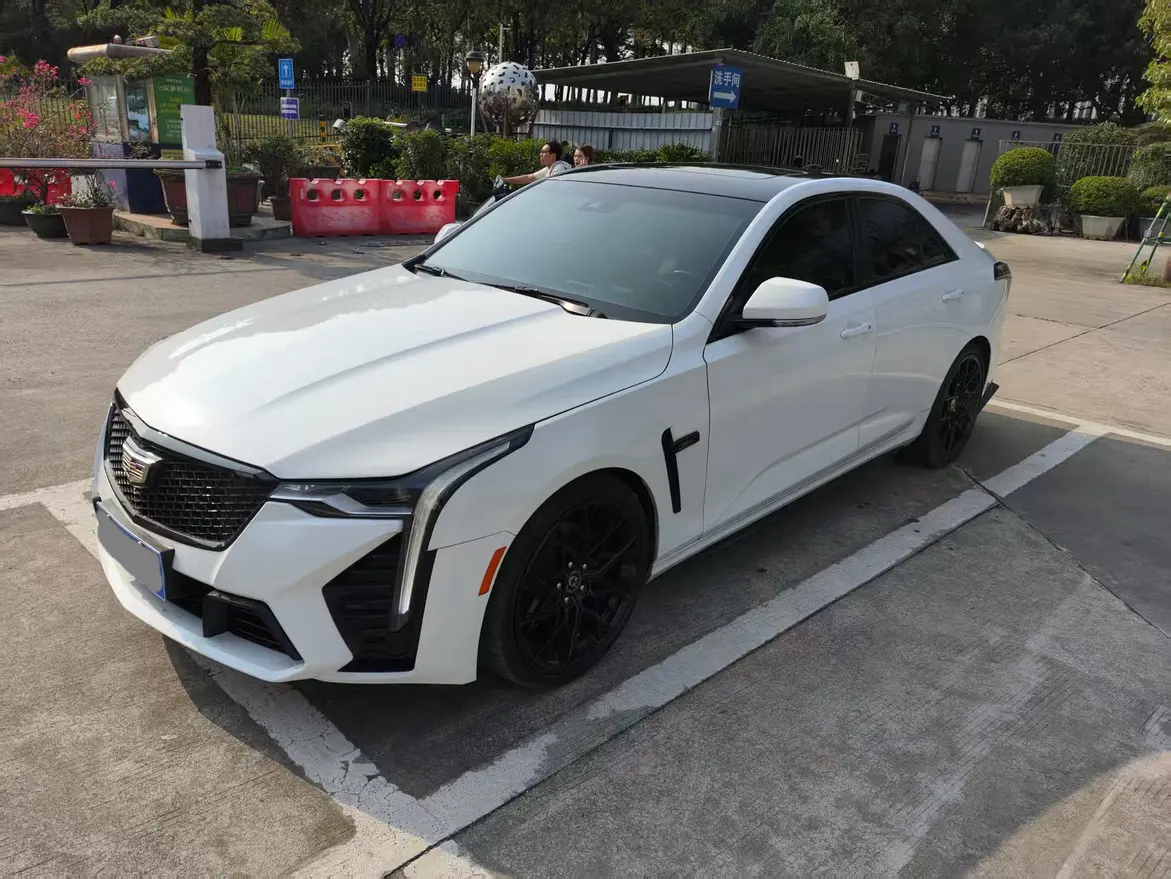 Cadillac CT4