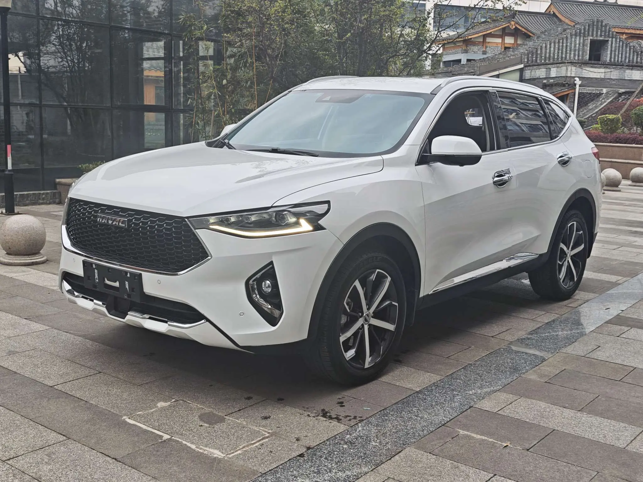 Haval F7
