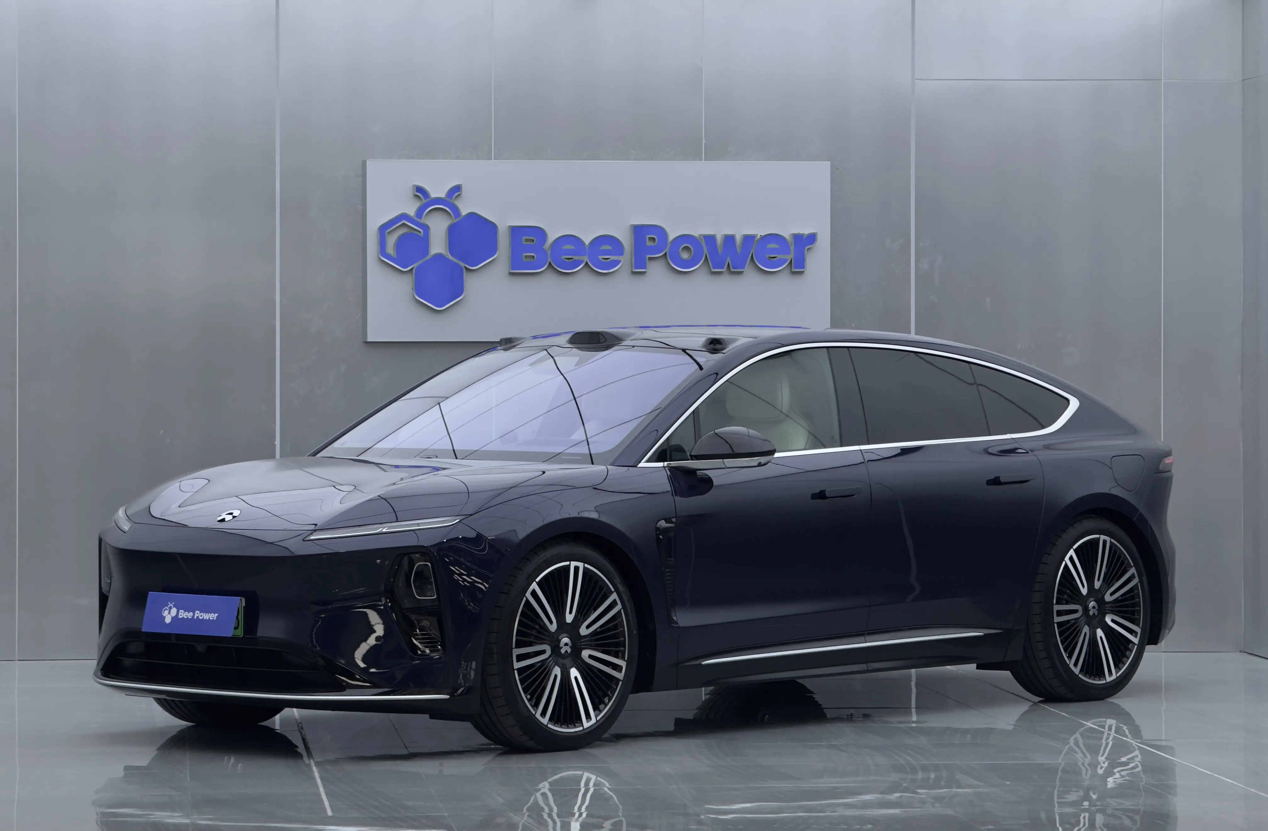 NIO ET9