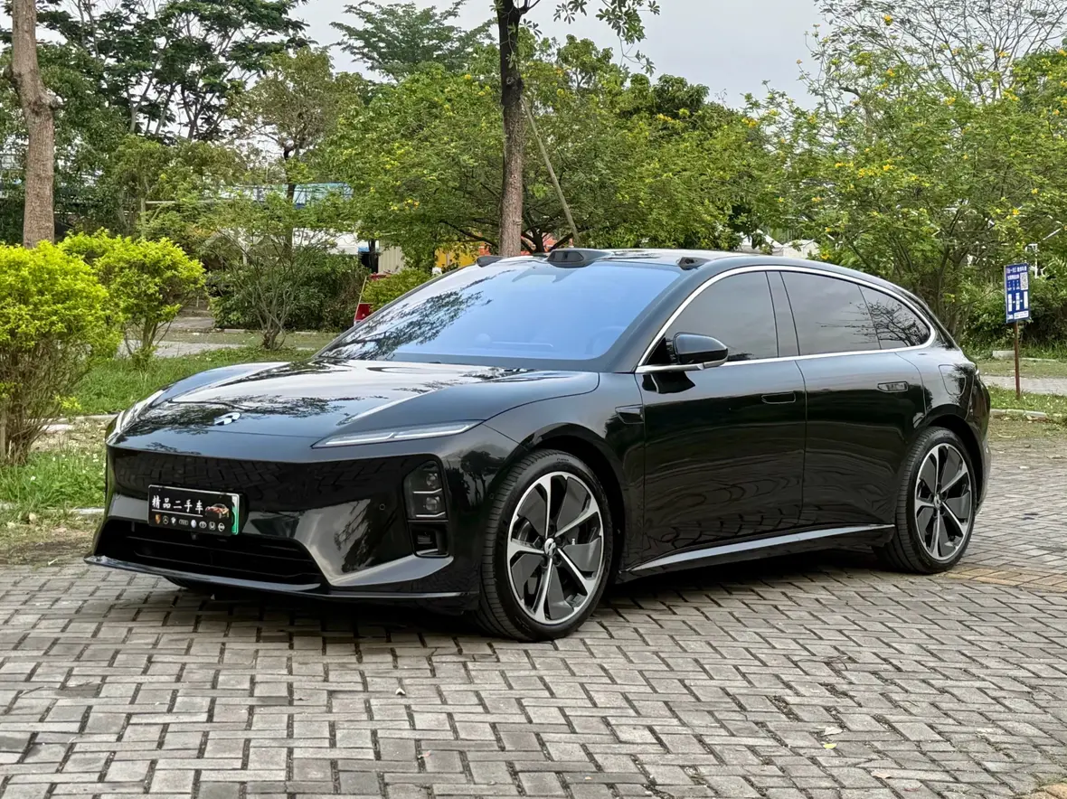 NIO ET5T