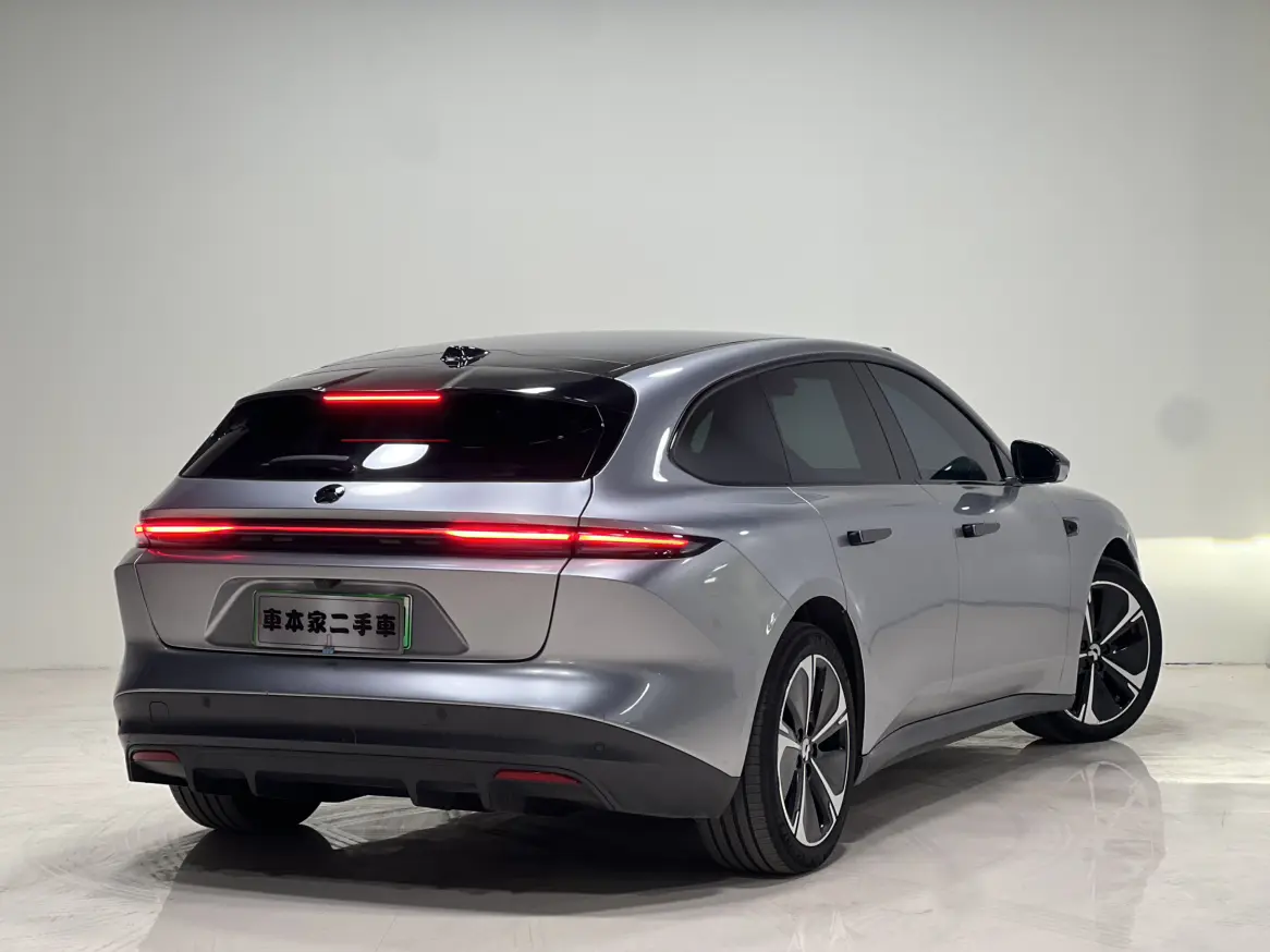 NIO ET5T