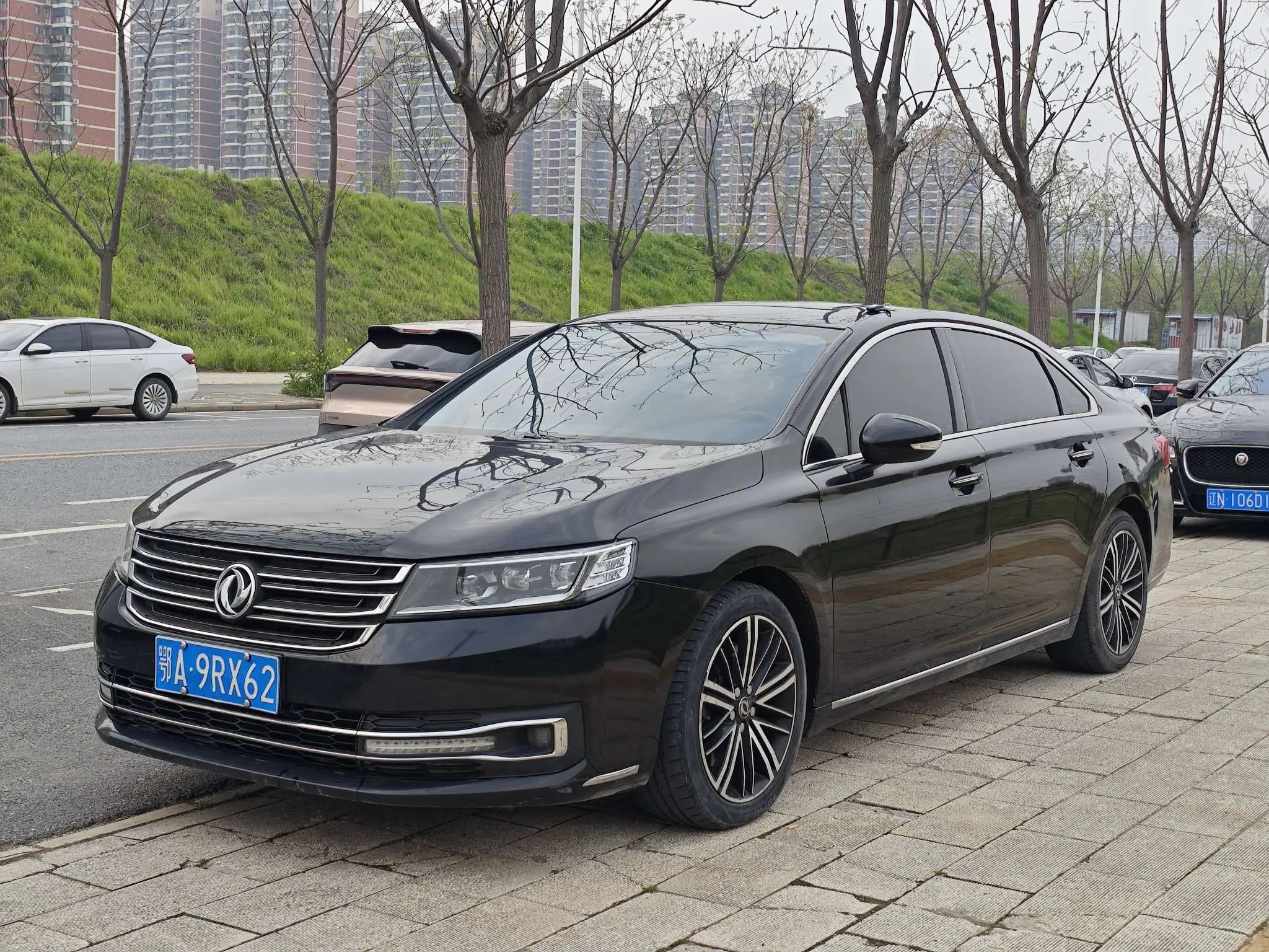 Dongfeng A9