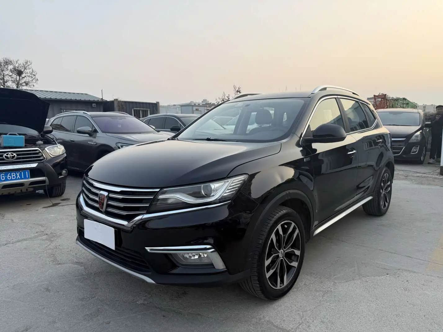 Roewe RX5
