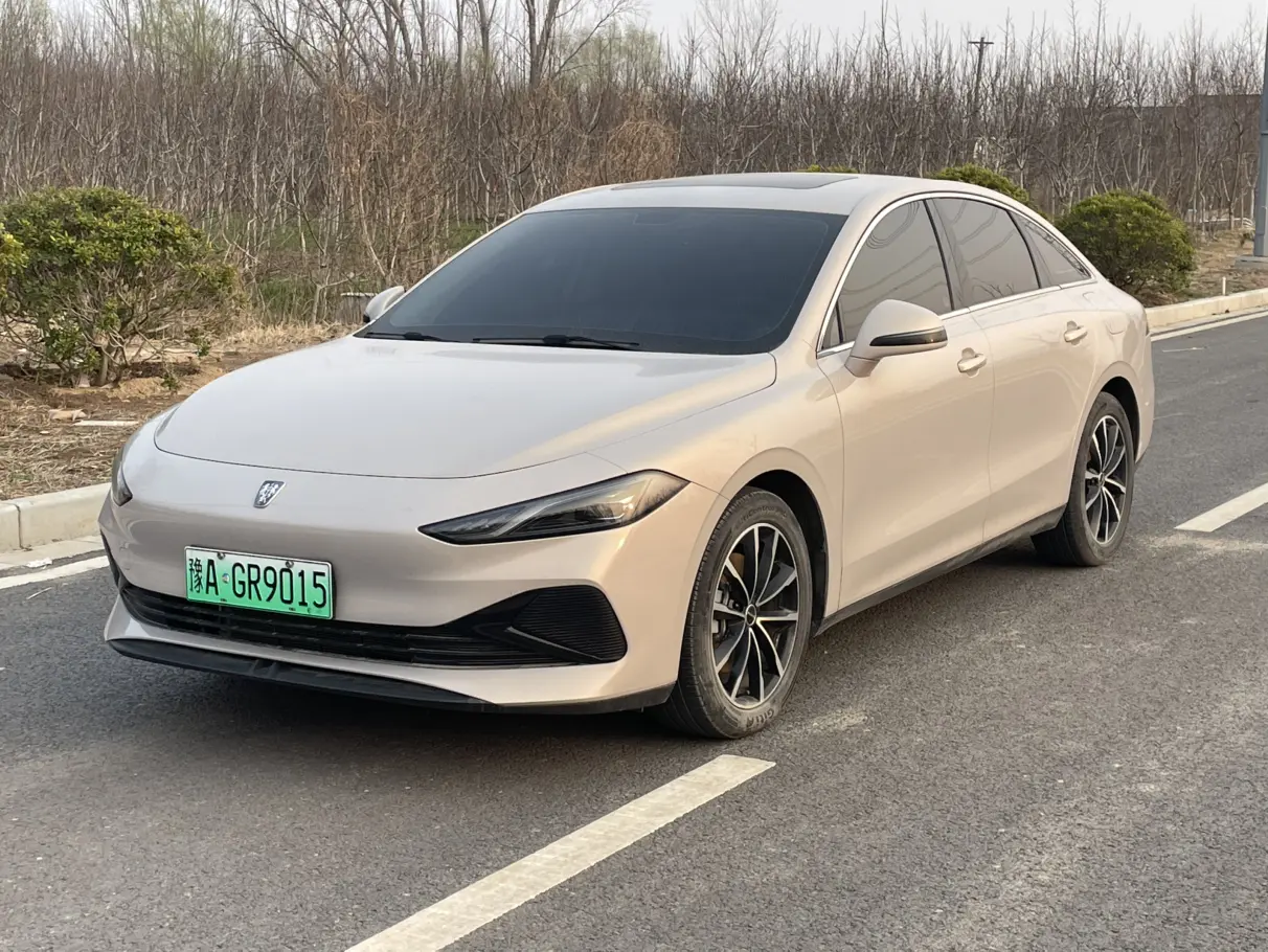 Roewe D7 DMH