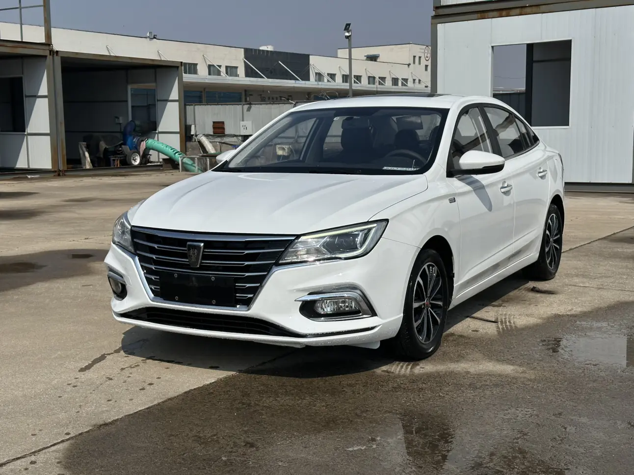 Roewe i5