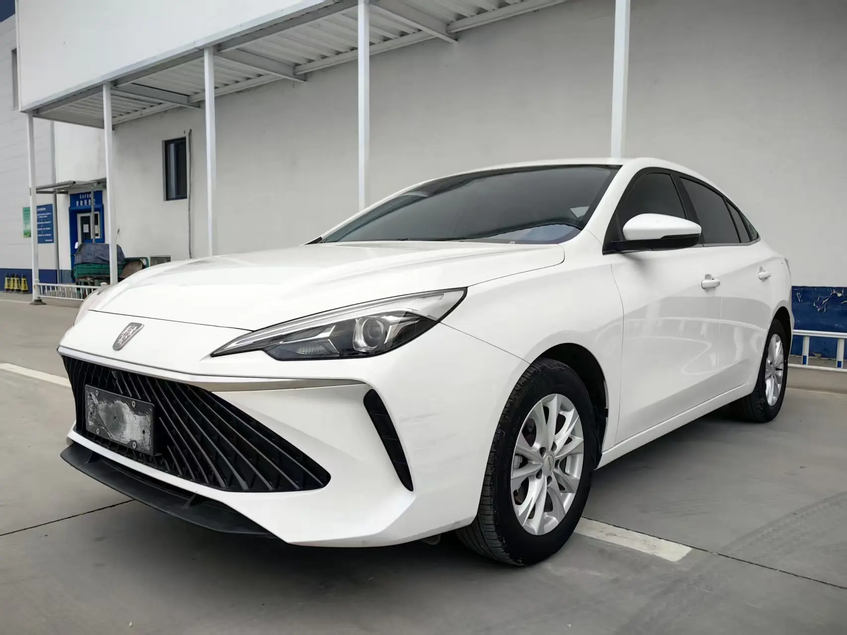 Roewe i5