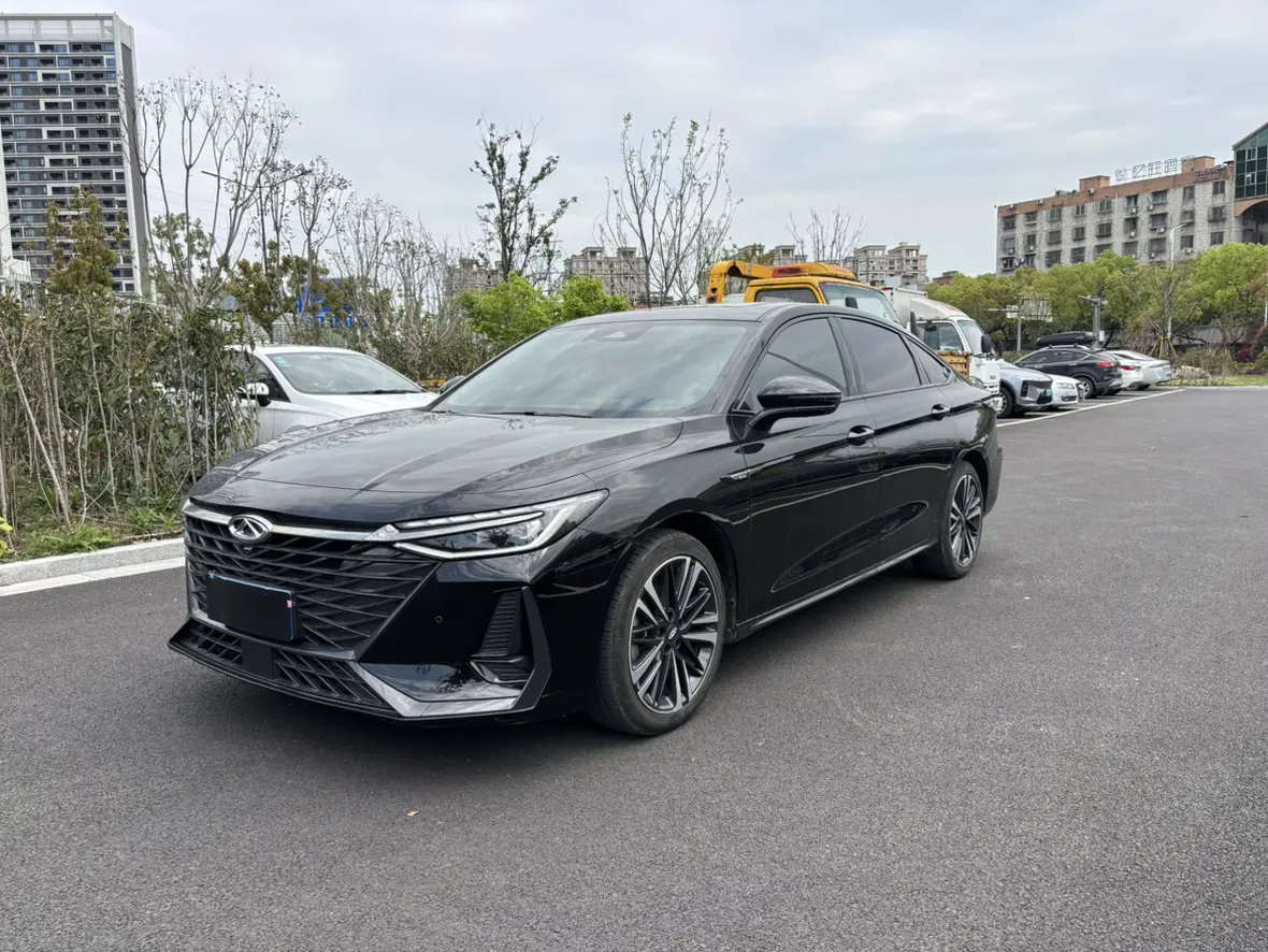 Chery Arrizo 8