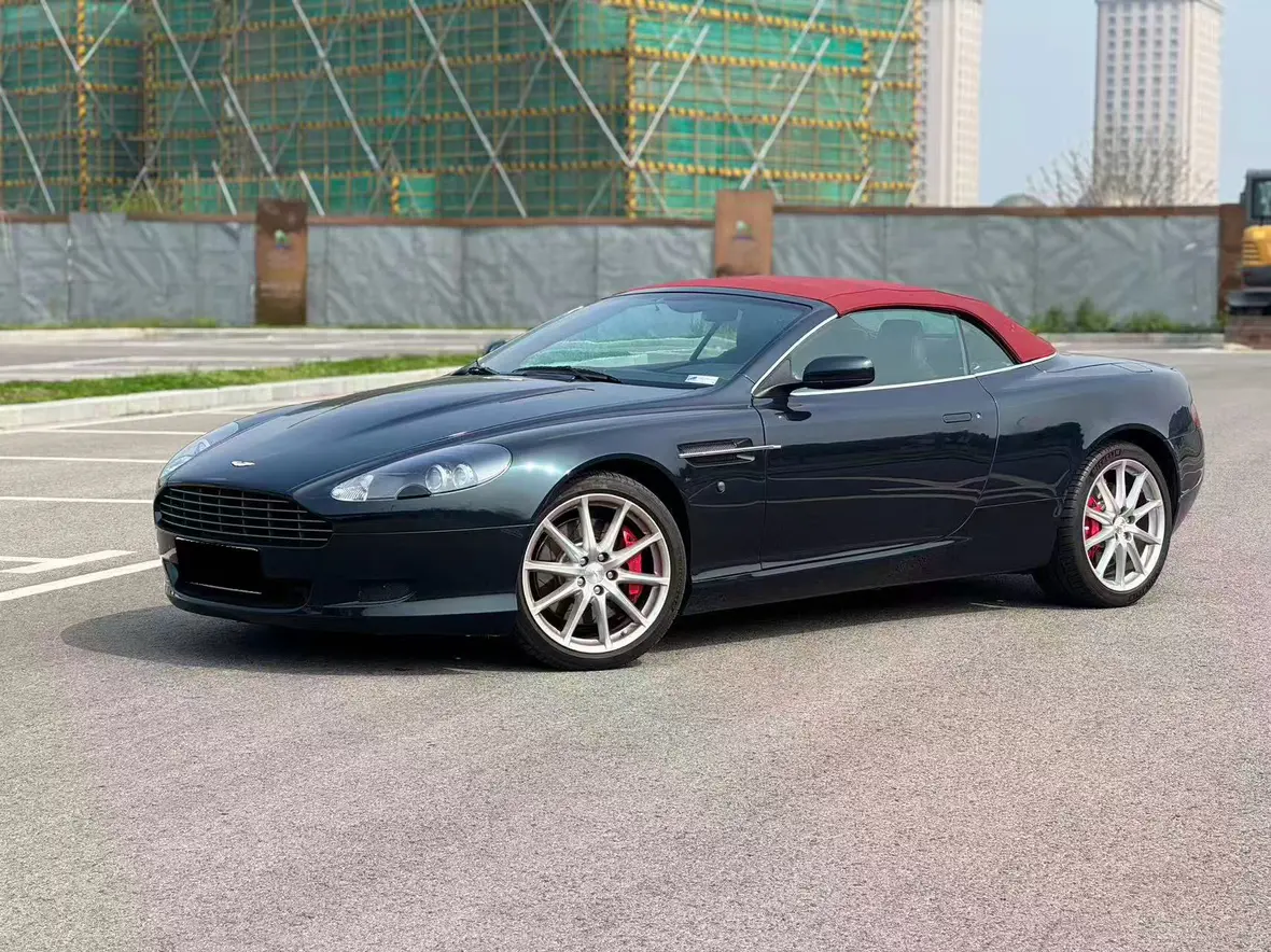 Aston Martin DB9