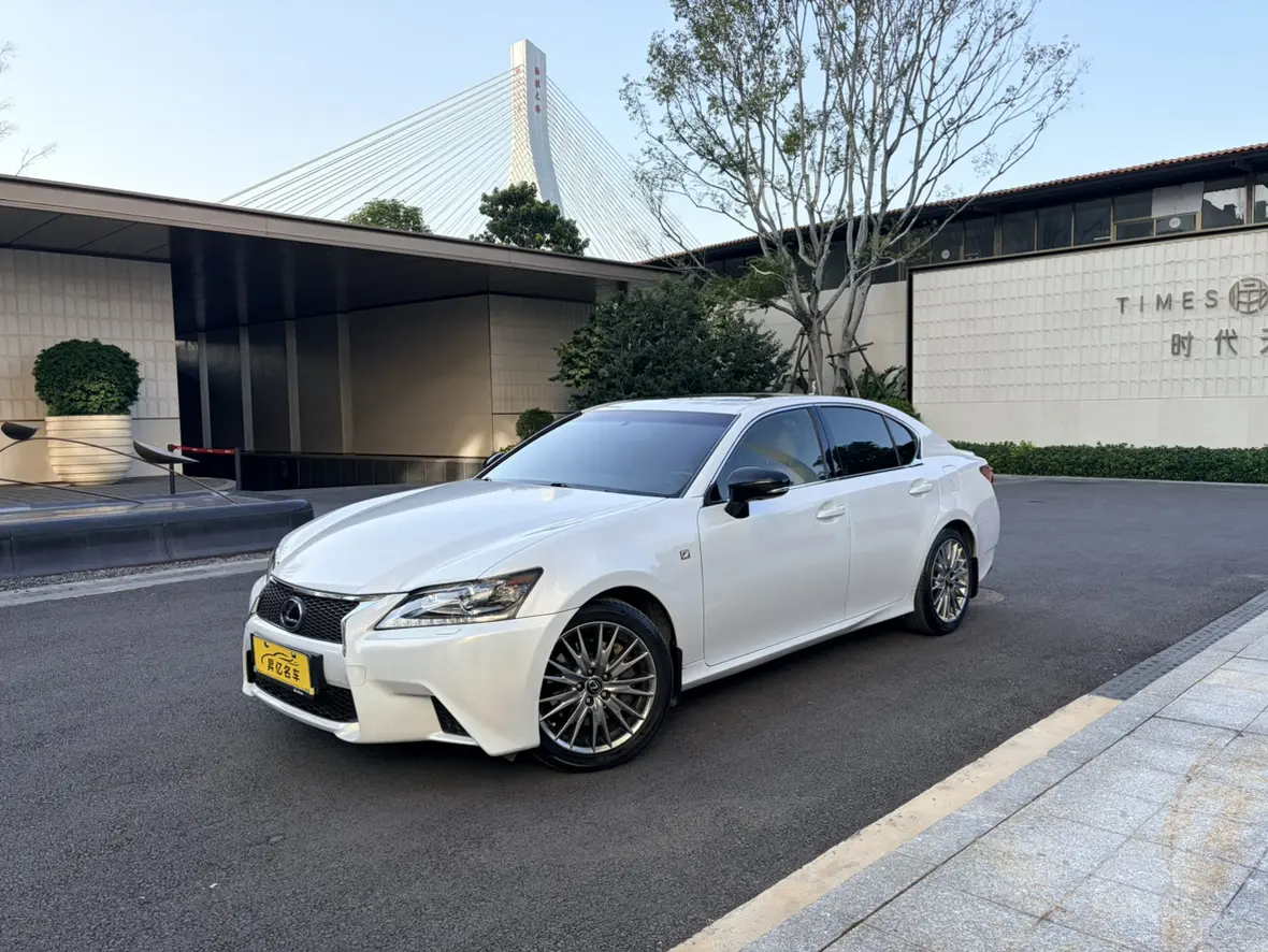 Lexus GS
