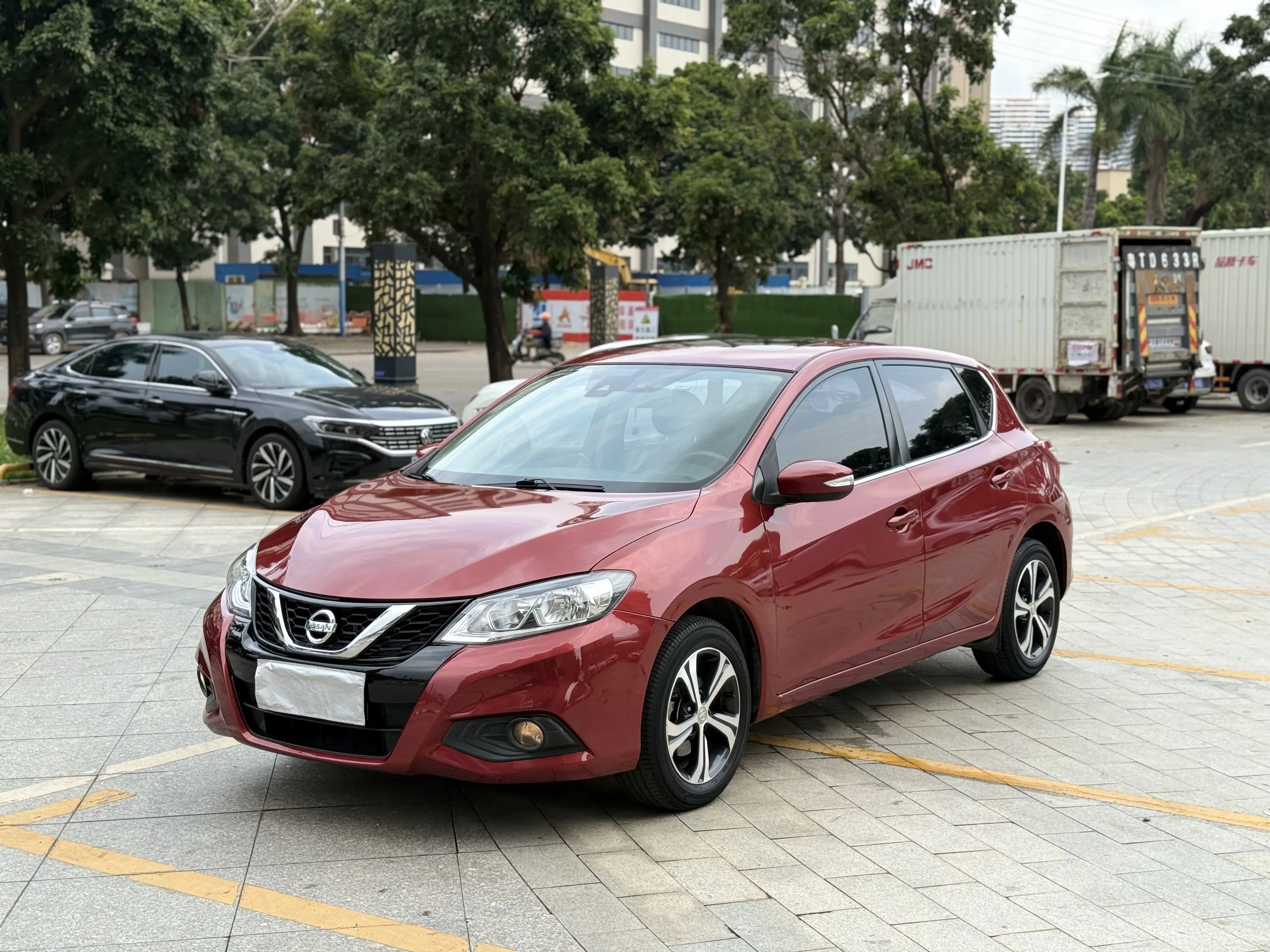 Nissan Tiida