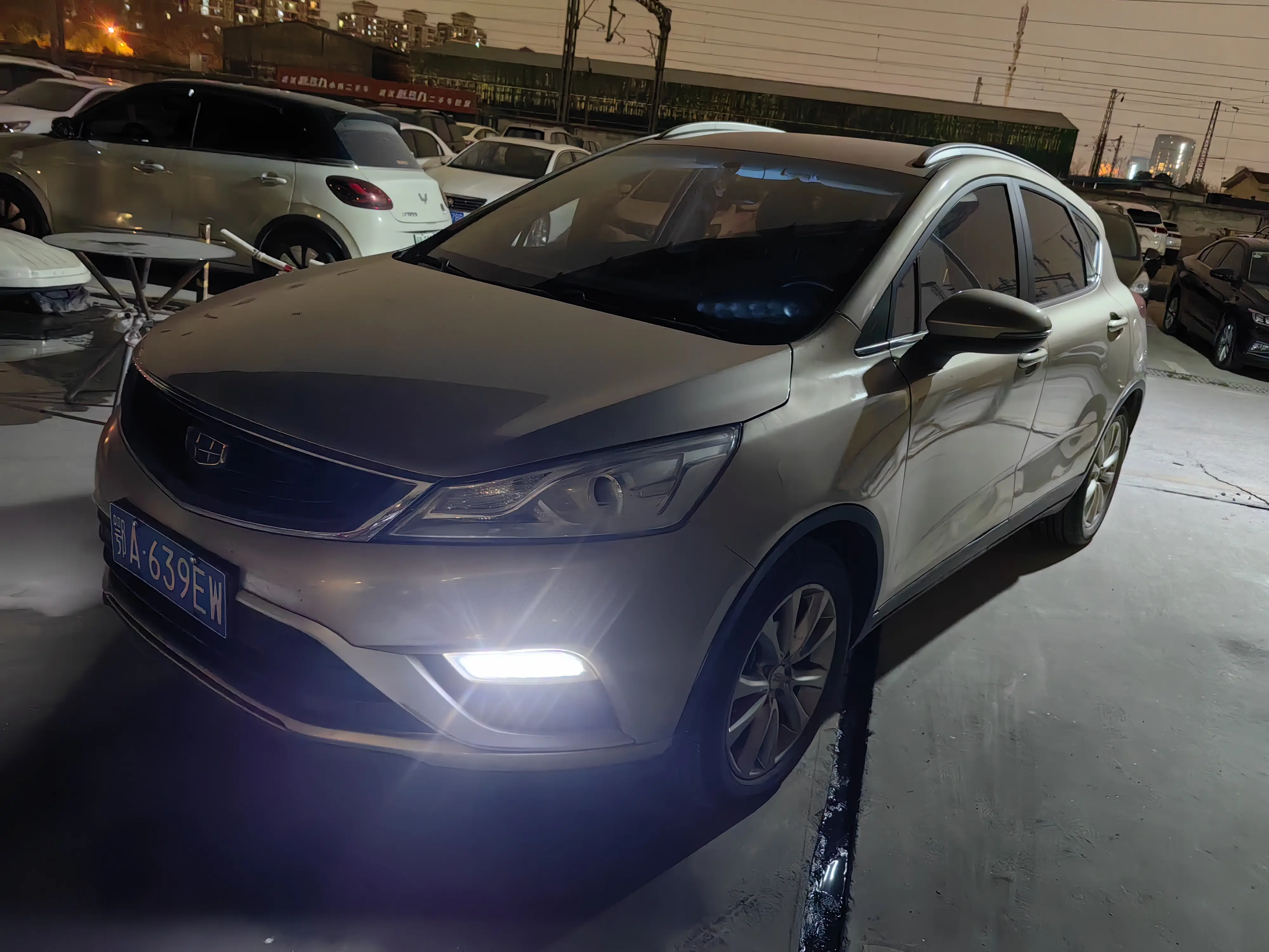 Geely Emgrand GS