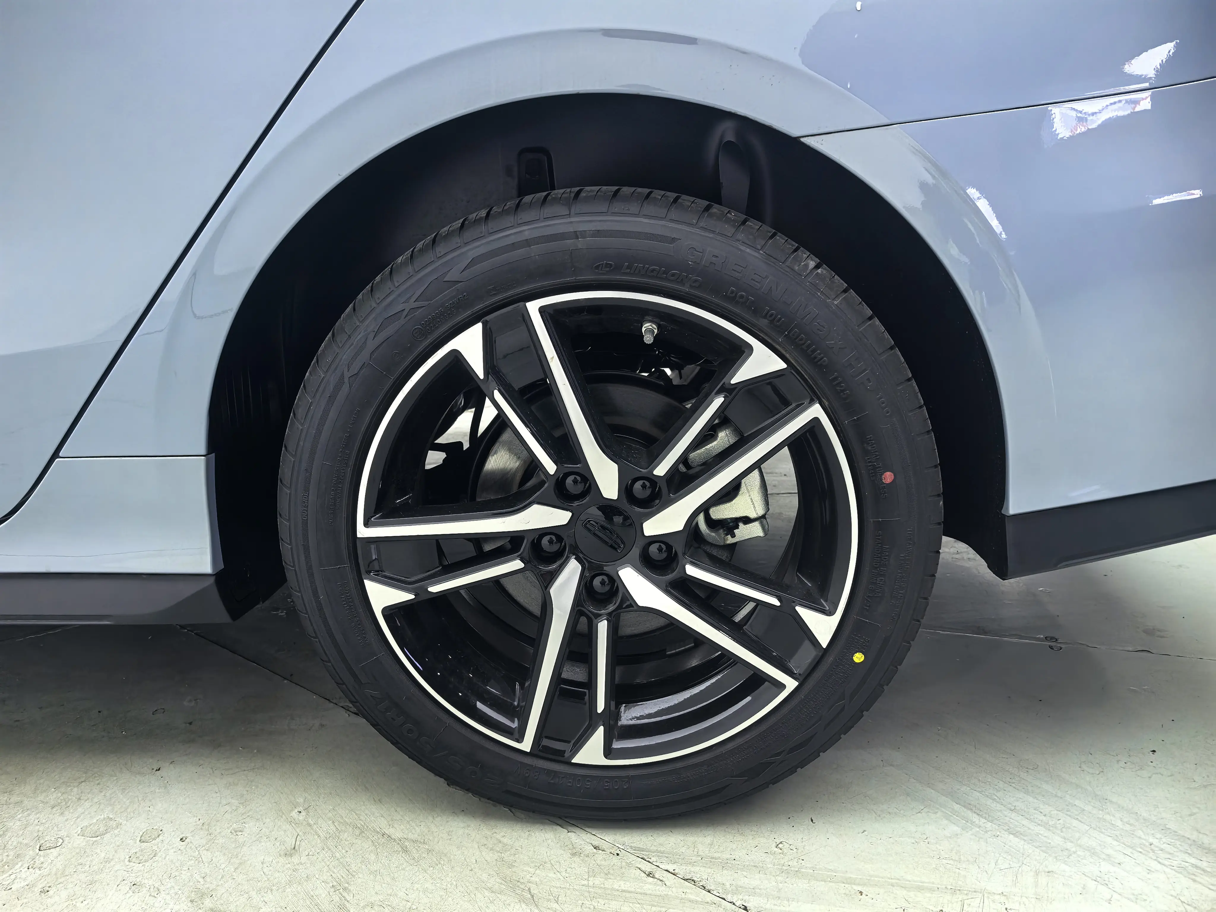 Geely Binrui