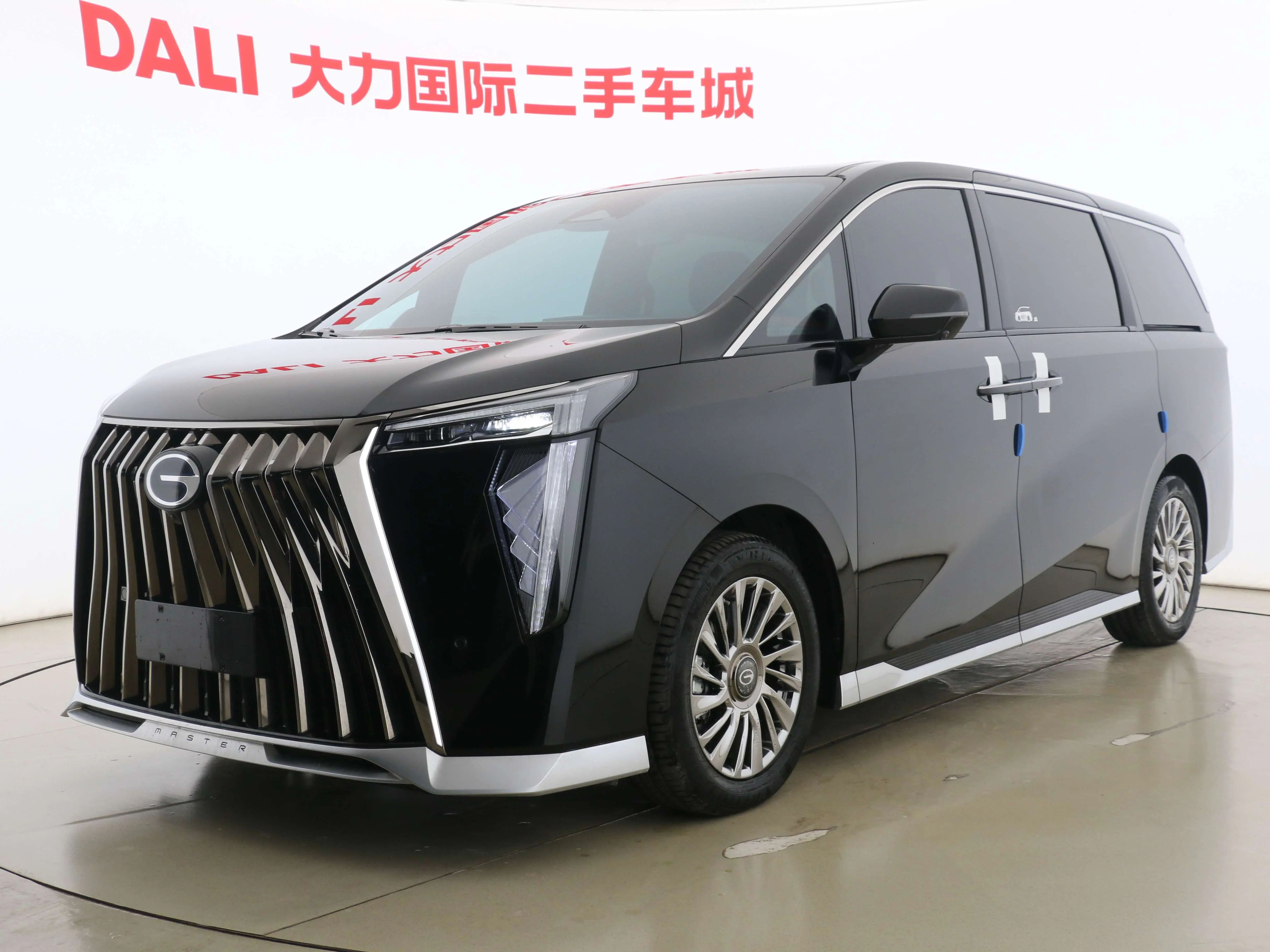 GAC Trumpchi M8