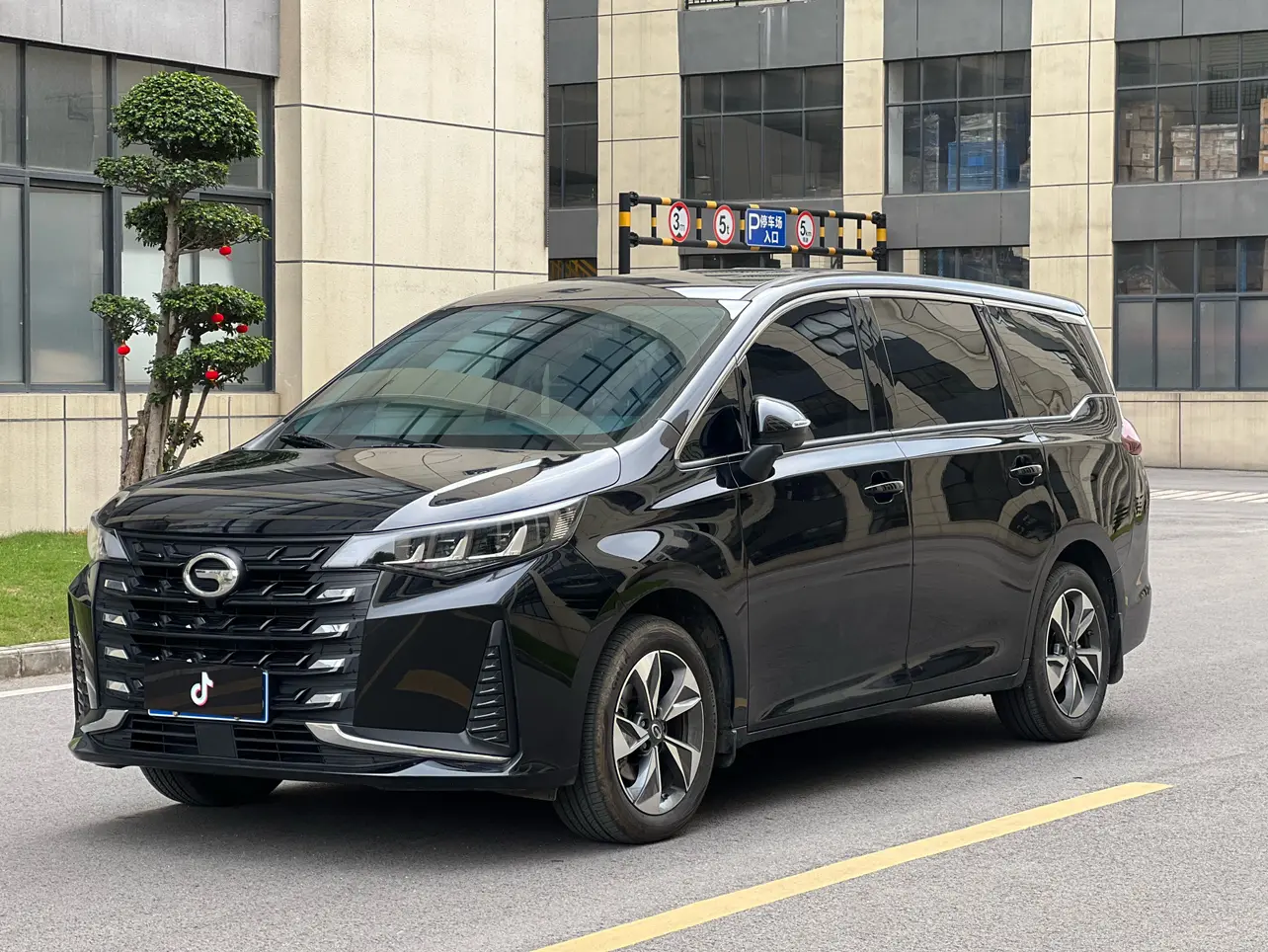 GAC Trumpchi M6