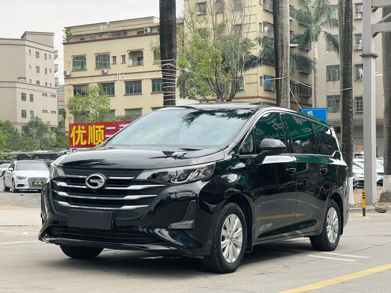GAC Trumpchi M6