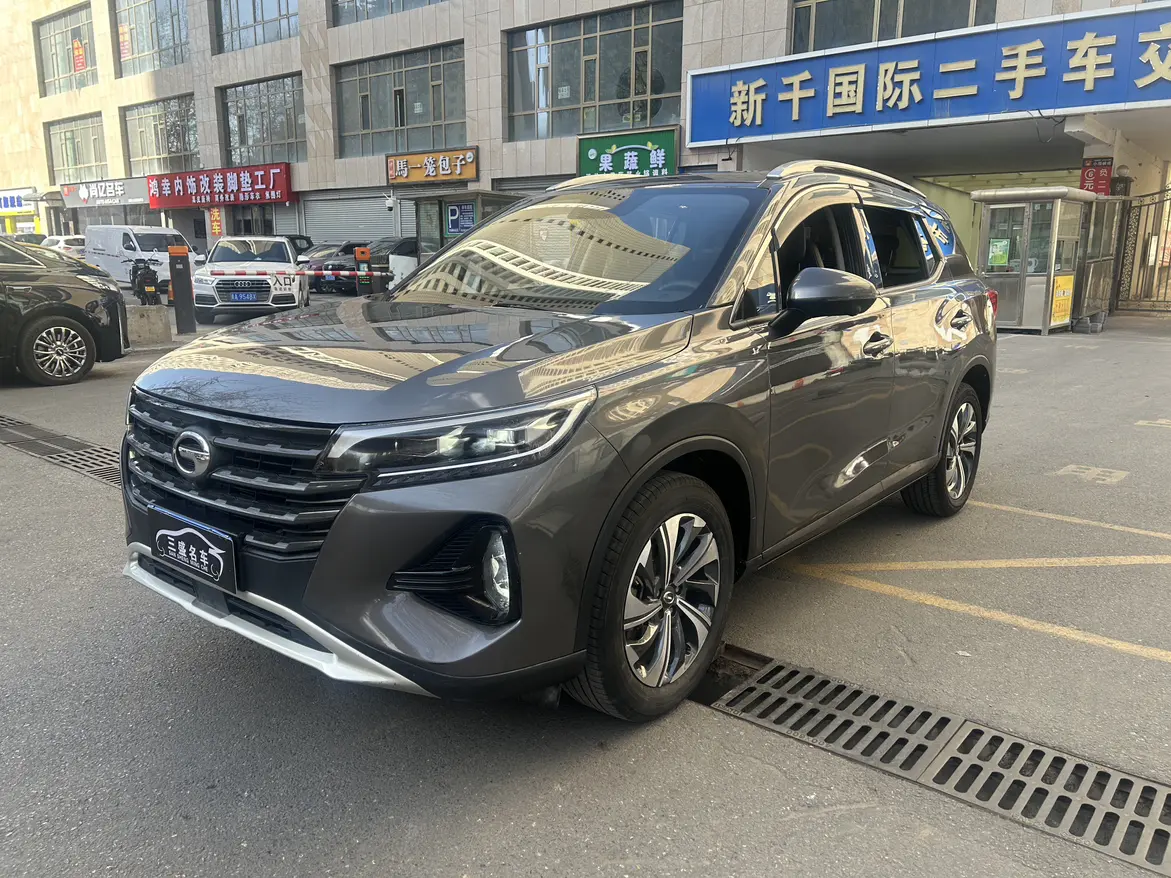 GAC Trumpchi GS4
